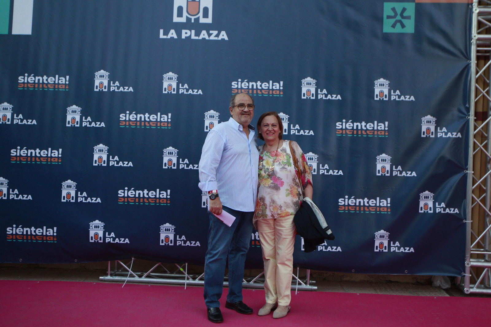 Isabel Pantoja cautiva al público de Almería en la plaza de toros