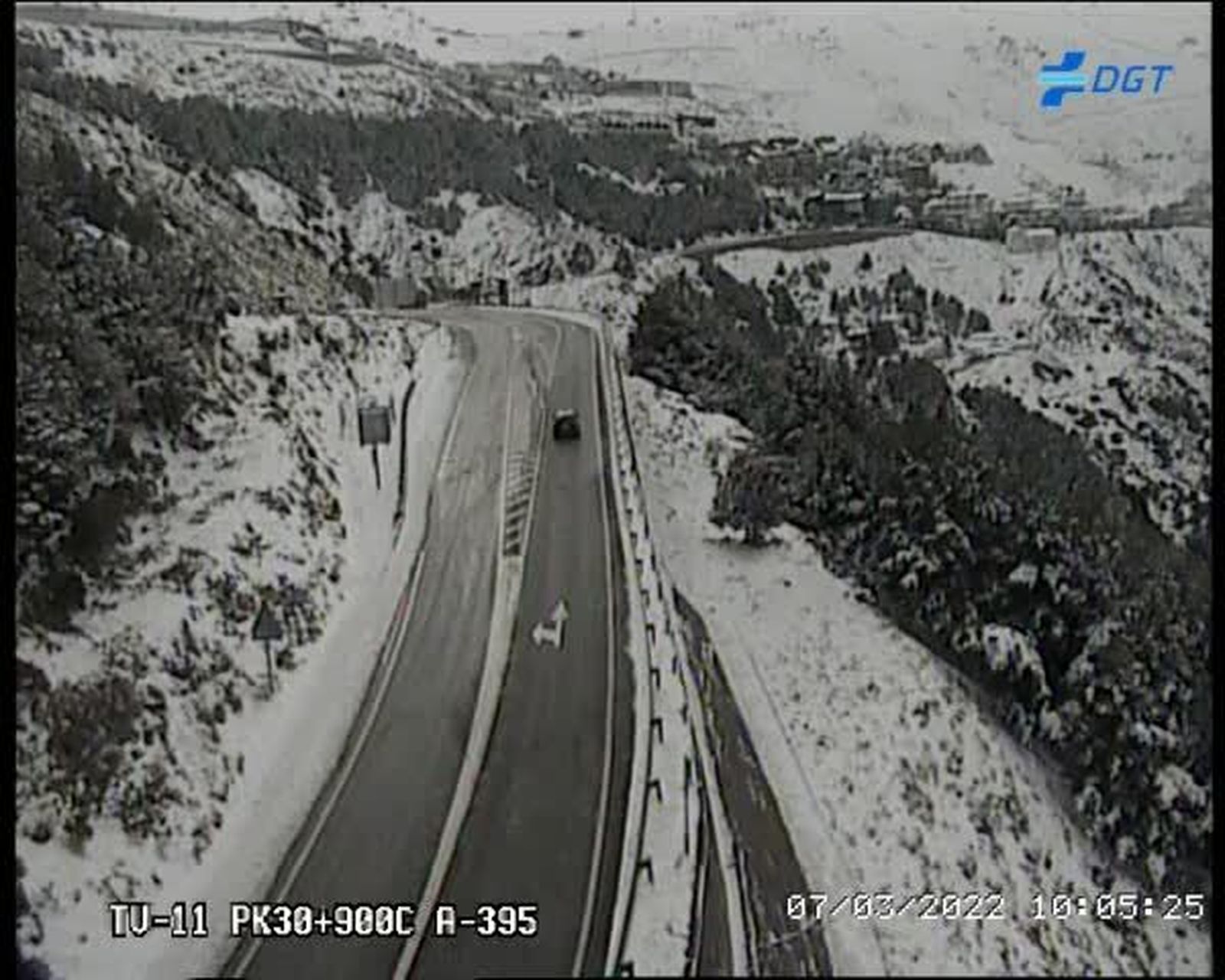 Tráfico en Granada: uso de cadenas obligatorio en Sierra Nevada y el Puerto de la Ragua