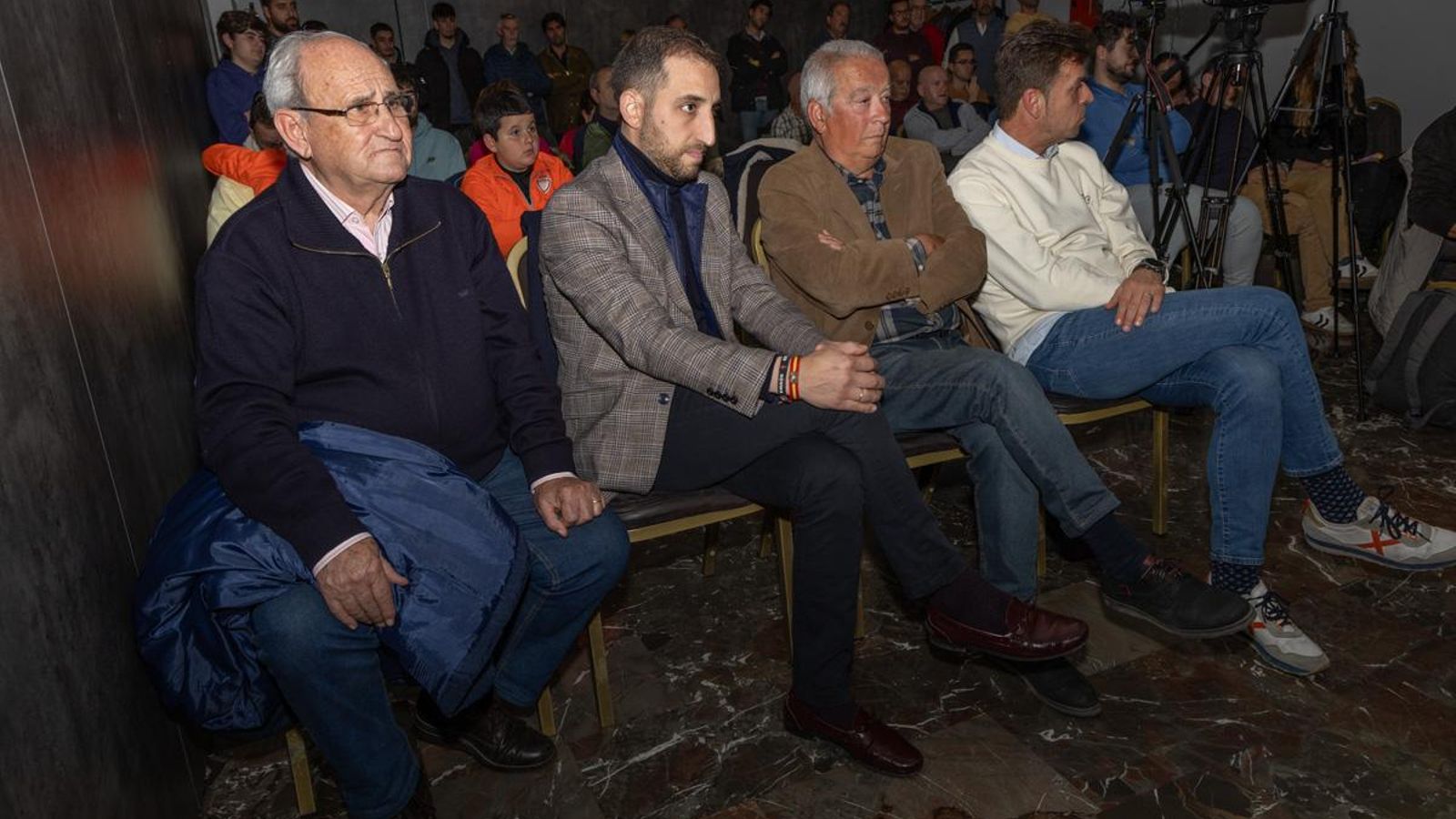 En imágenes: ilusión en la presentación de Manolo Herrero y Manolo Chumilla