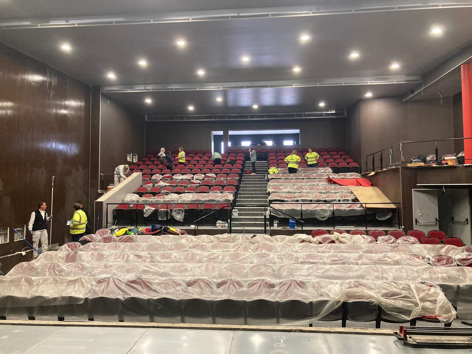 Una vista del interior del nuevo Teatro Municipal de Trebujena en estos días previos a su inauguración.