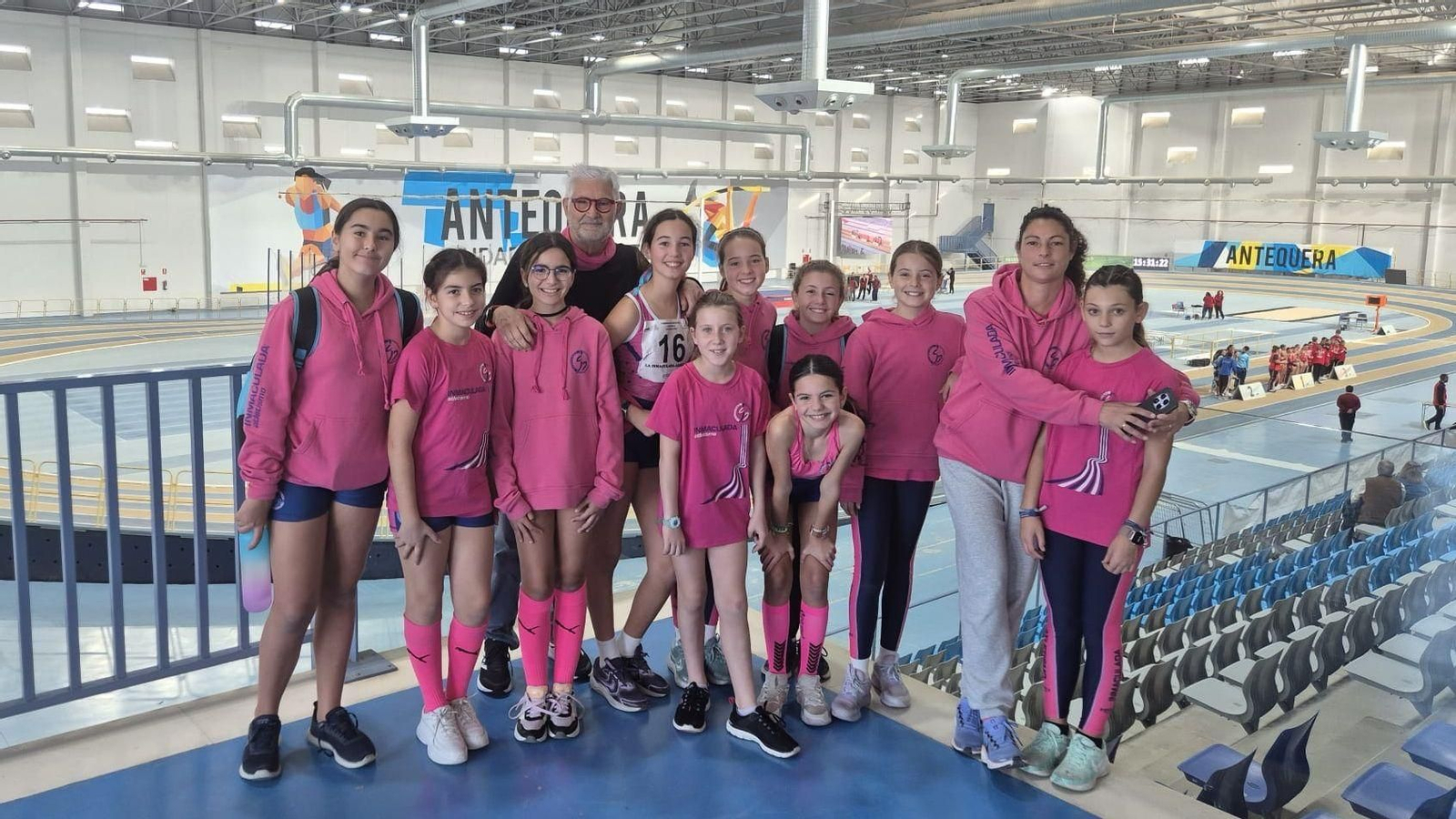 El equipo sub-12 de la Inmaculada, en Antequera.