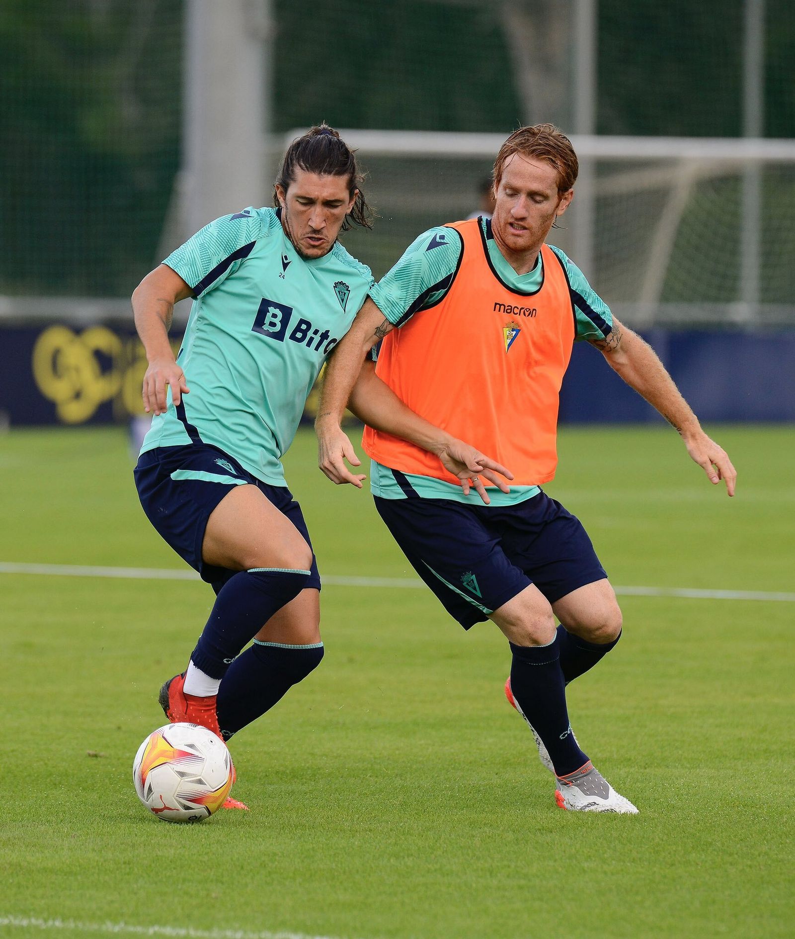 Espino (i) y Álex Fernández en una sesión.