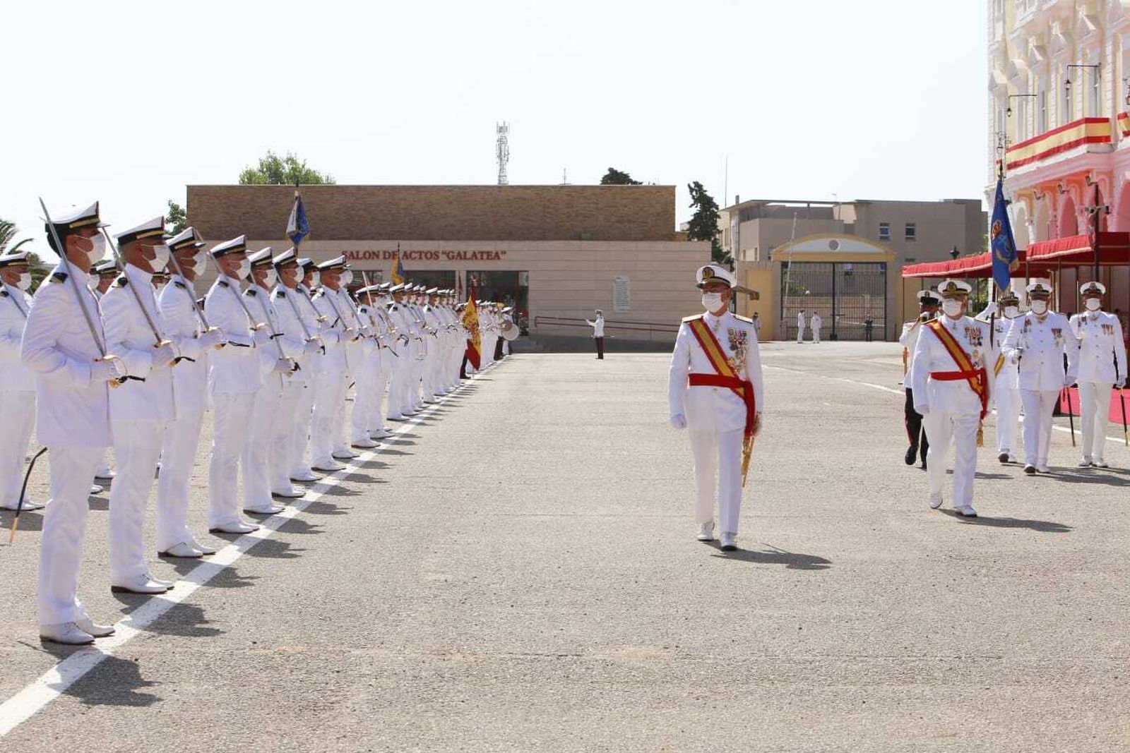 Entrega de despachos en la Escuela de Suboficiales de la Armada