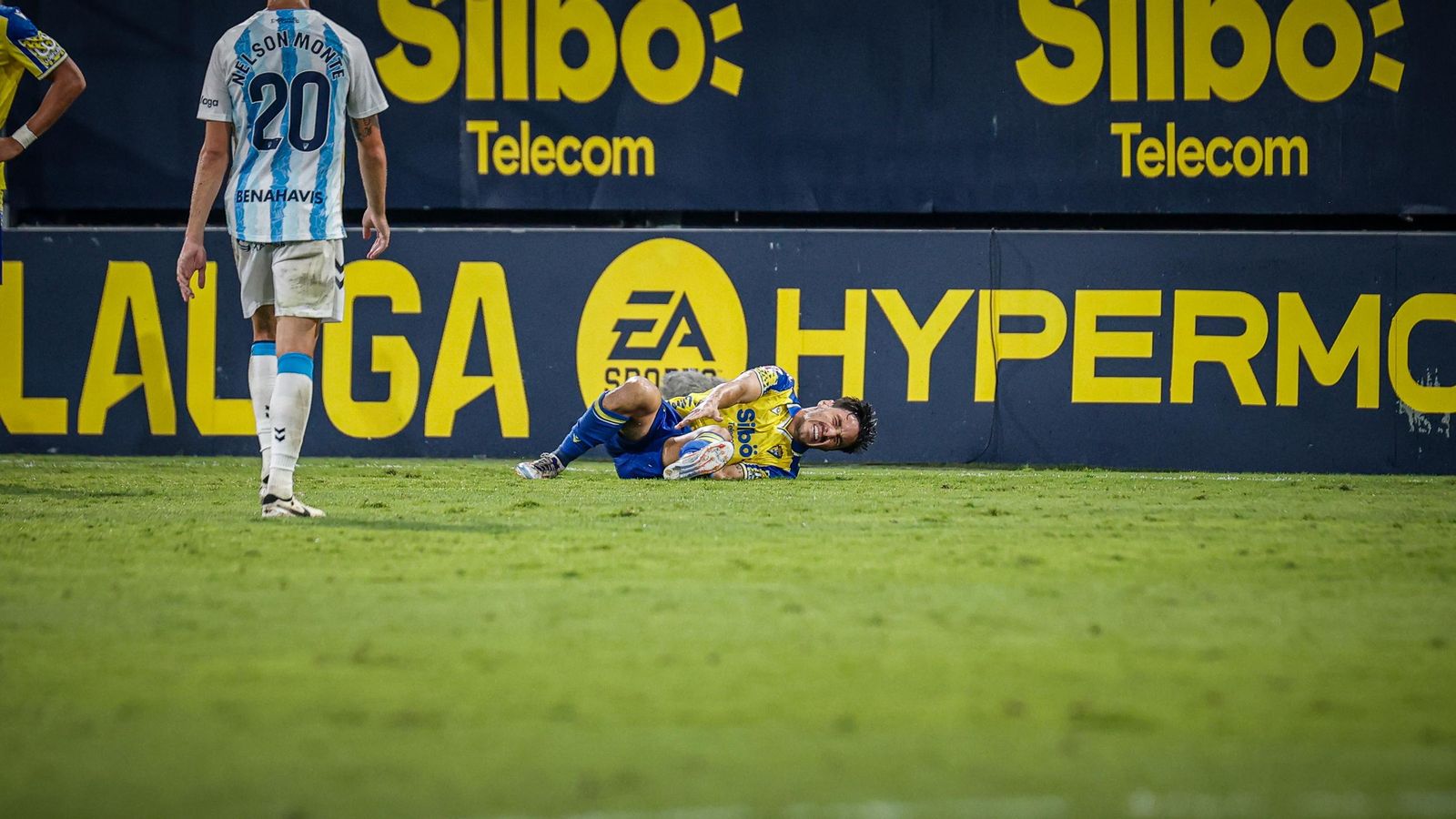 Búscate entre las imágenes del partido de futbol Cádiz CF - Málaga CF