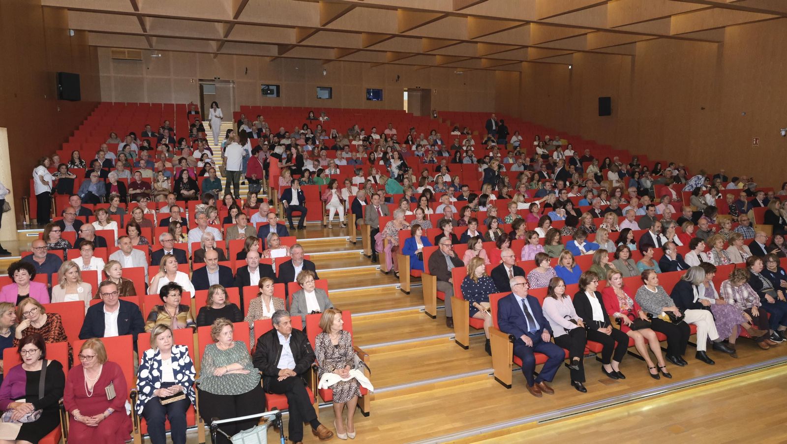 Las imágenes del homenaje a los docentes almerienses en su jubilación