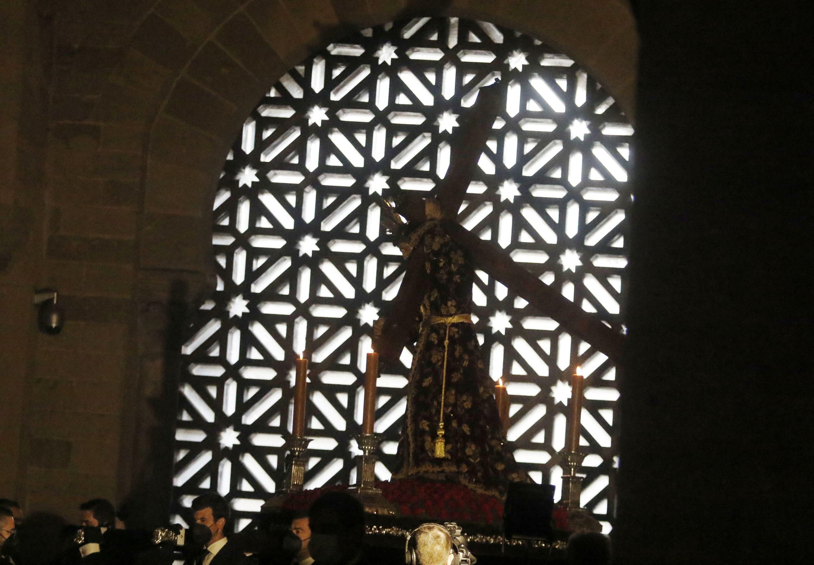 El Vía Crucis de las Cofradías de Córdoba, en imágenes