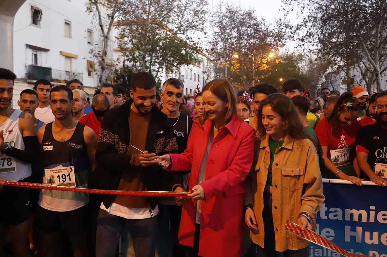 Imágenes de la carrera de San Silvestre en Huelva
