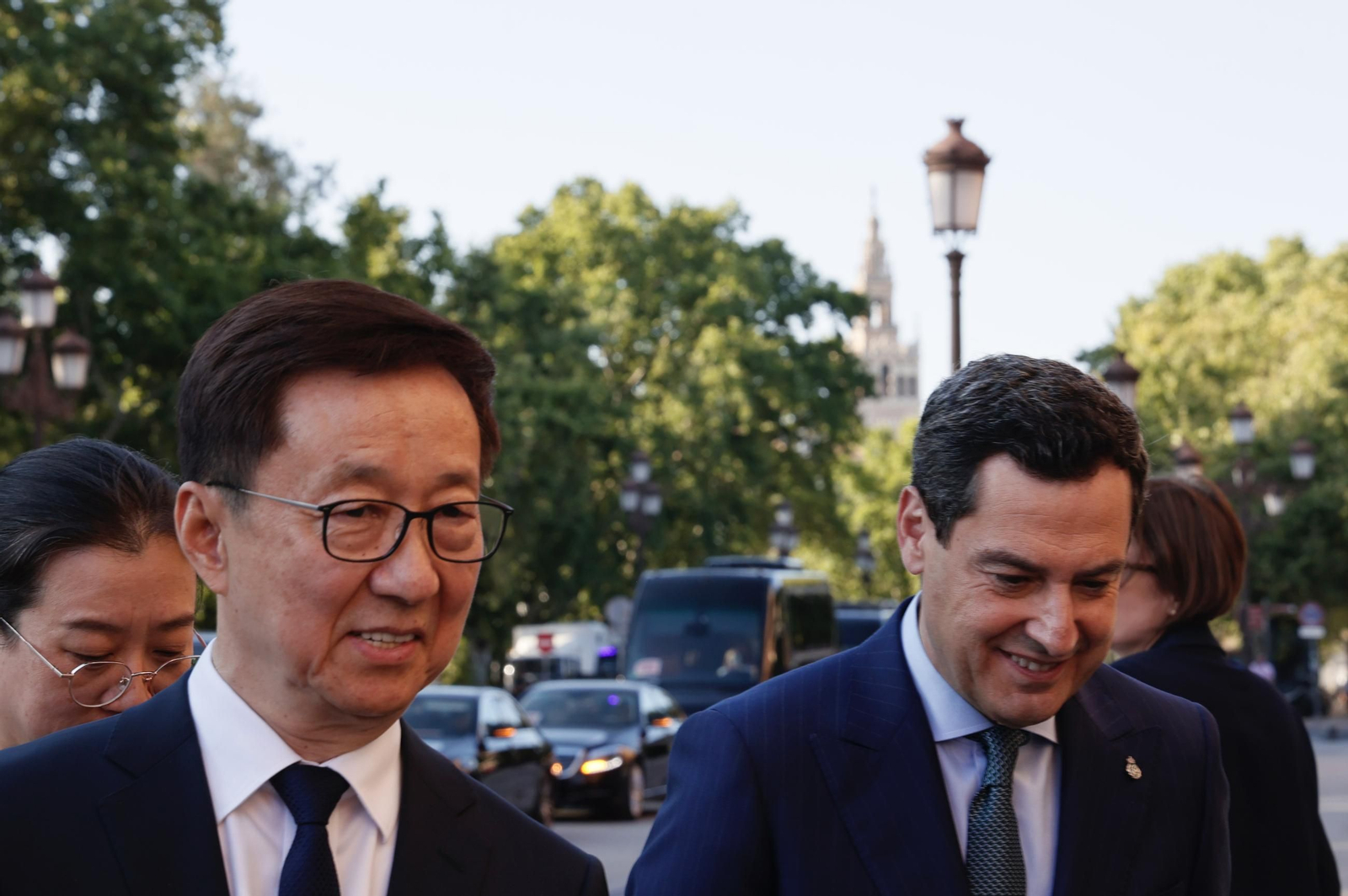 Las mejores fotos de la visita del vicepresidente chino Han Zheng a Sevilla para reunirse con Juanma Moreno