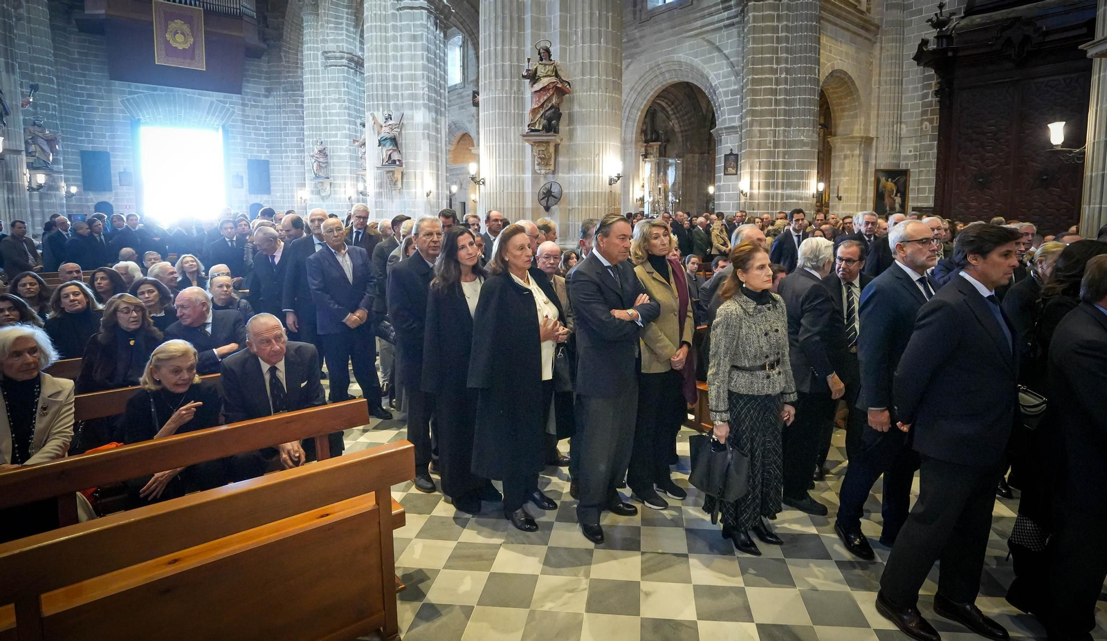 Imágenes del funeral de Álvaro Domecq en la catedral de Jerez