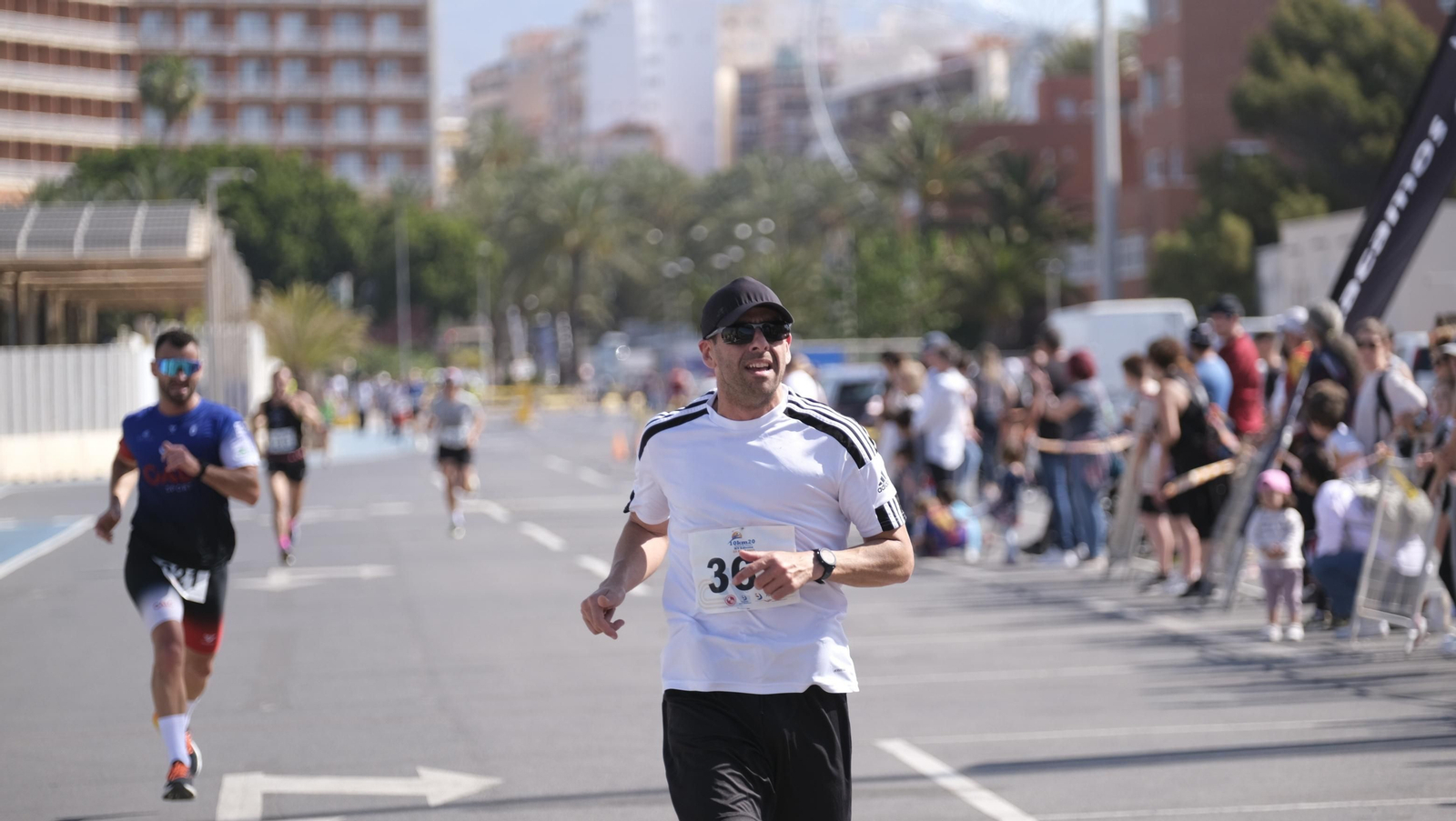 Imágenes de la Carrera del Puerto de Almería 2023