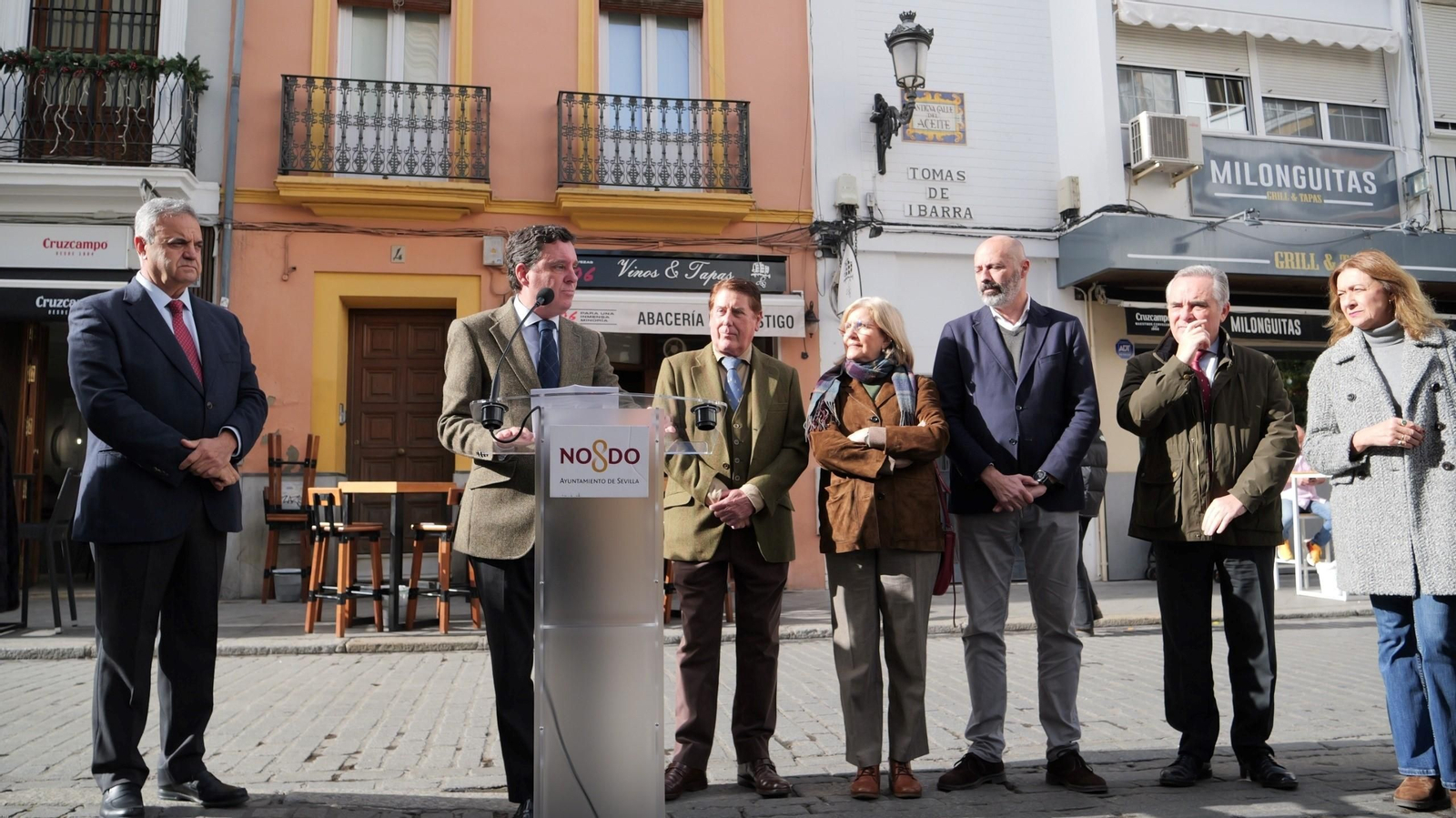 De izquierda a derecha, Martín C. Palomo, Juan de la Rosa, Miguel Gallego, Amidea Navarro, Fernando Vázquez, Juan Bueno y Carmen Cruzado.