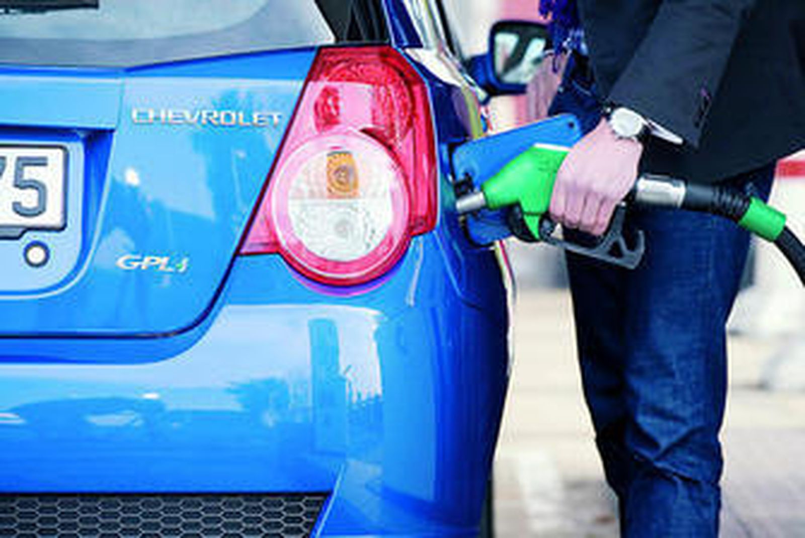 El depósito para el GLP está ubicado en el espacio de la rueda de repuesto.