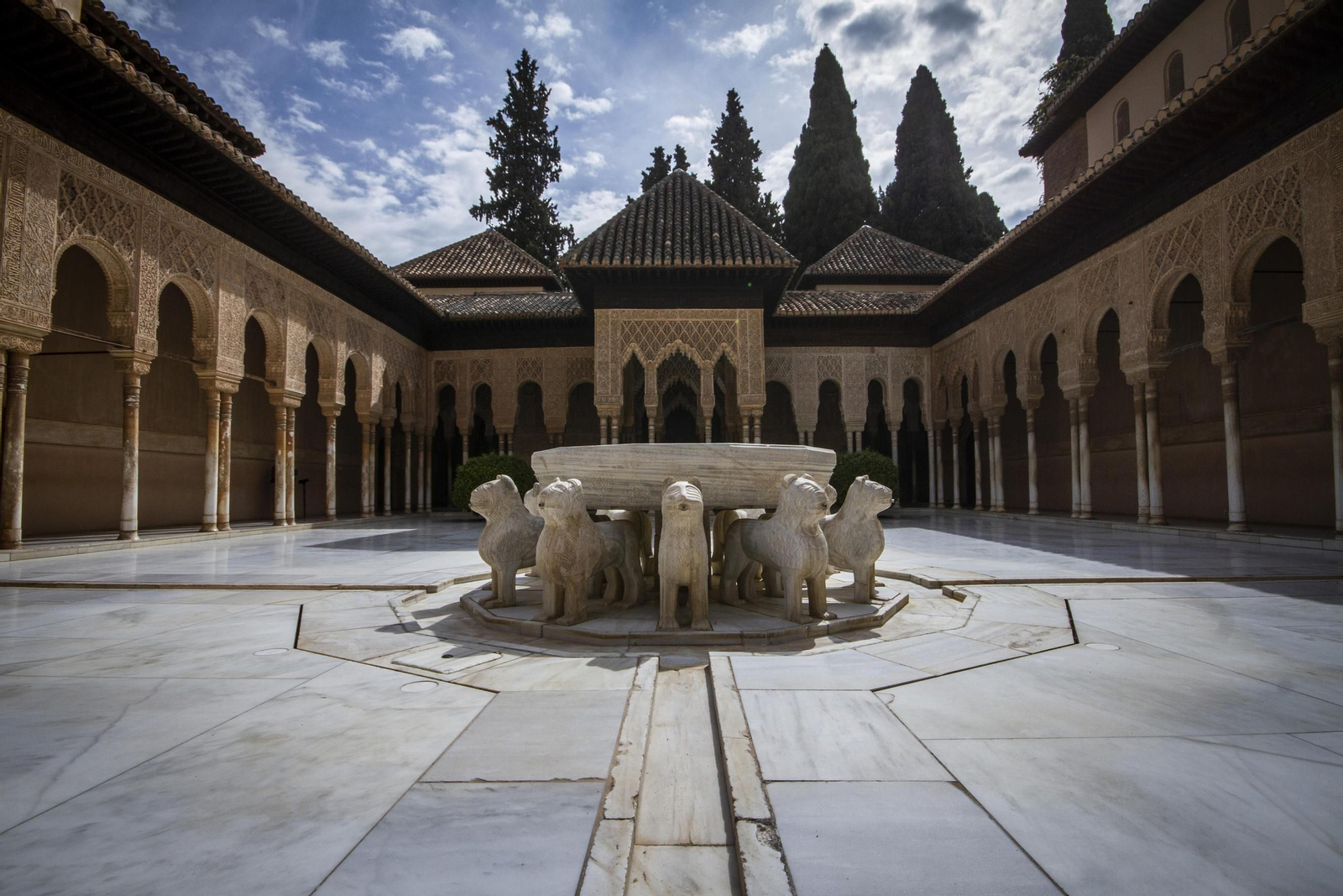 Las fotos de la Alhambra cerrada en el Día de los Monumentos