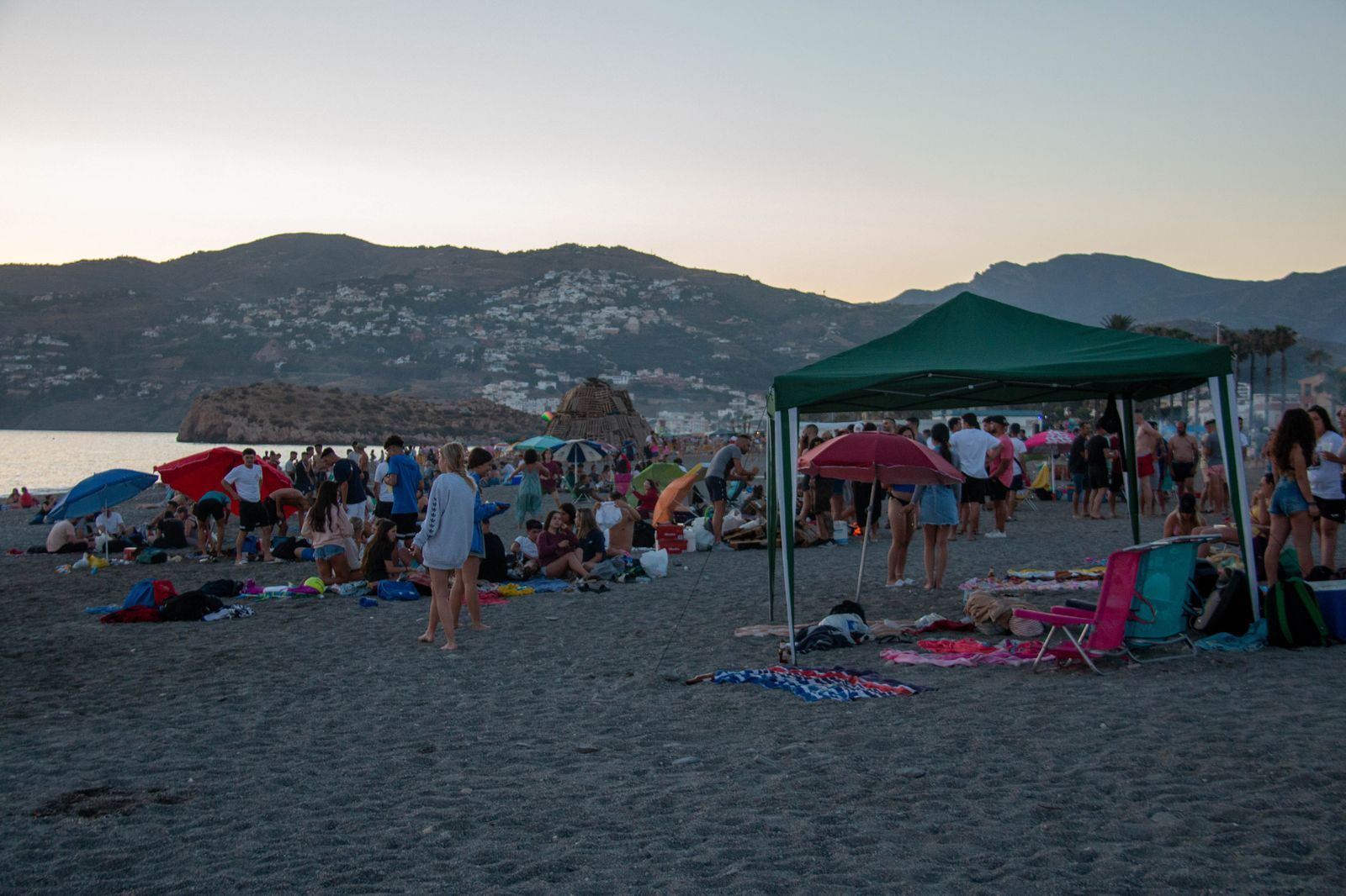 Así ha sido la noche de San Juan en la Costa, en imágenes