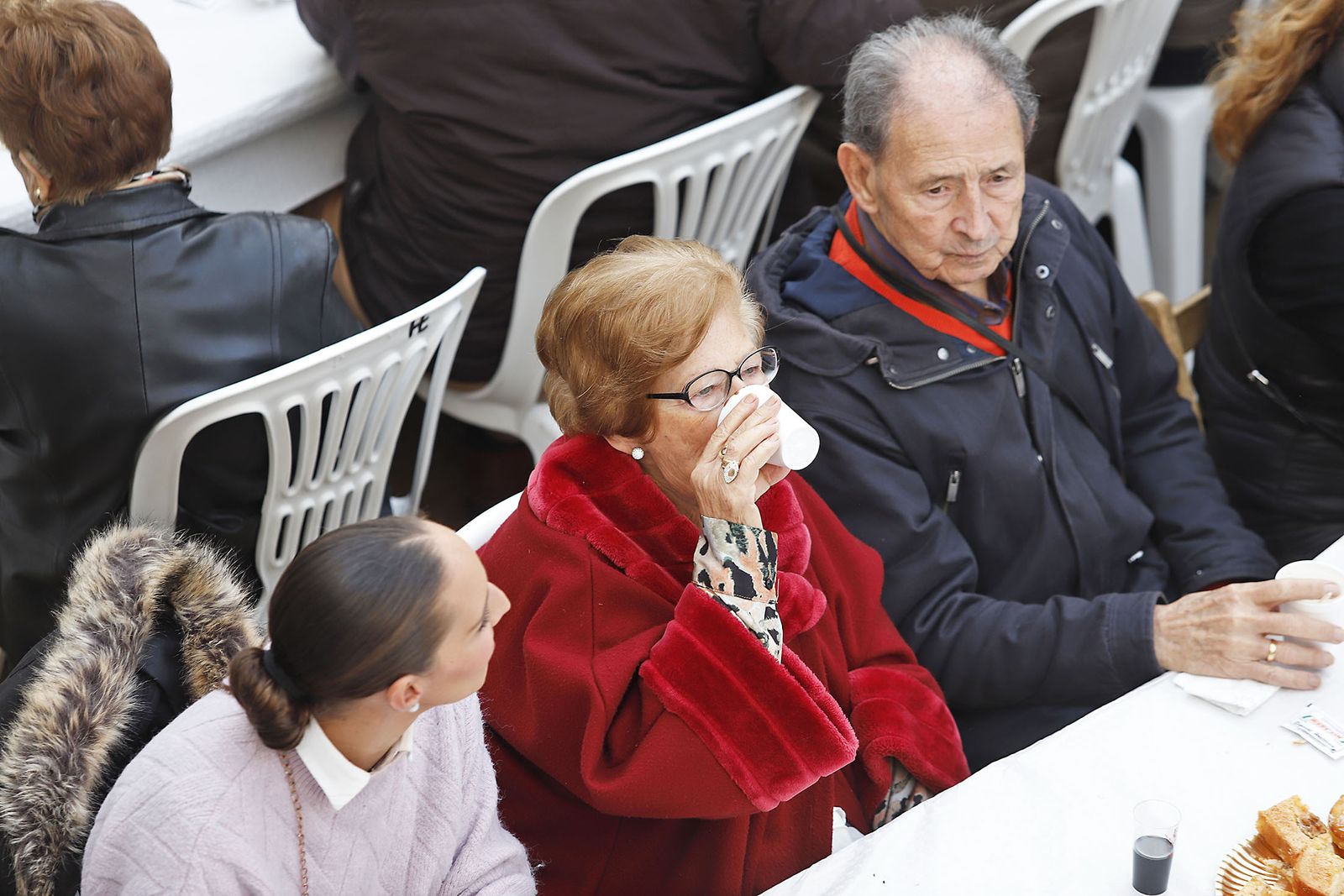 Imágenes de la zambomba en la Hermandad de Emigrantes