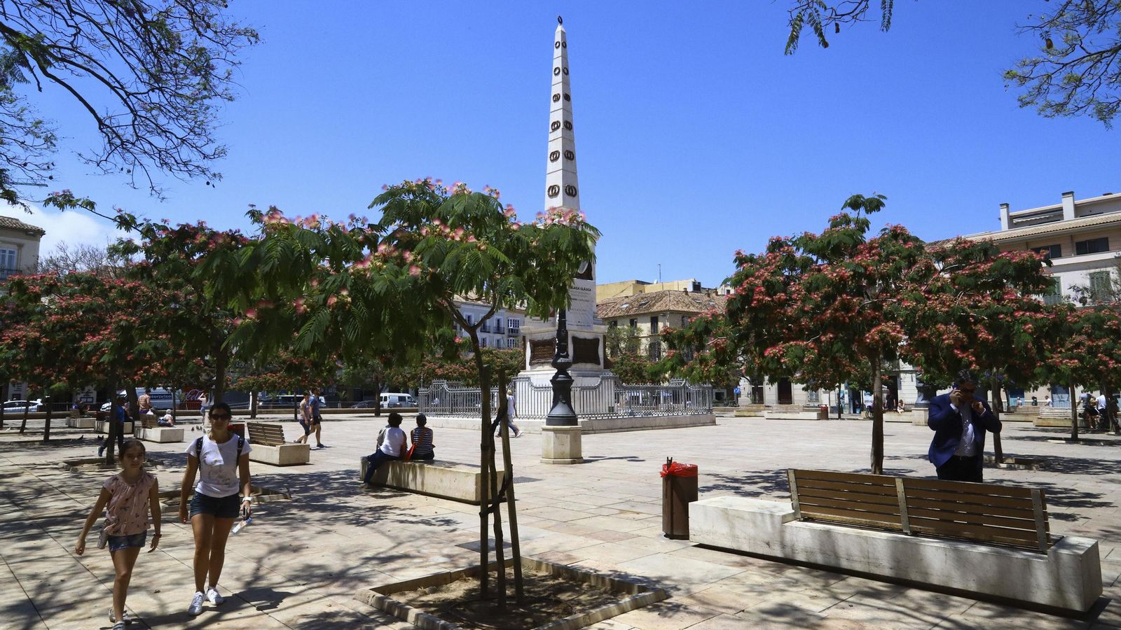 Vista de la plaza de La Merced en Málaga. Vista de la plaza de La Merced en Málaga.