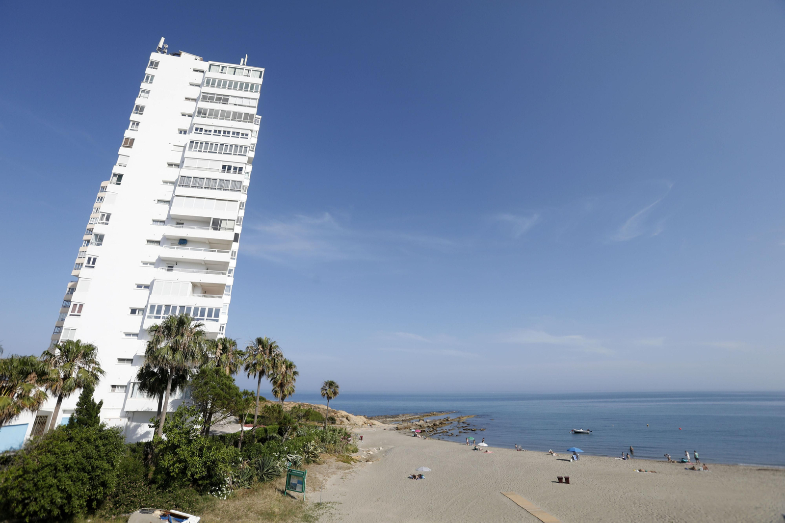 La playa de Torreguadiaro, en San Roque.