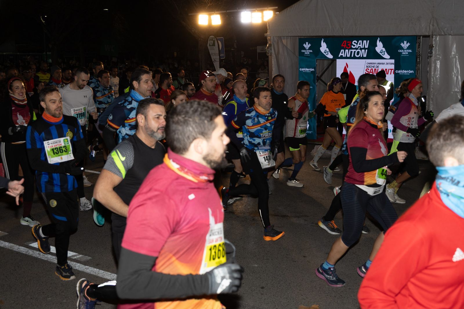 Encuéntrate en la salida de la Carrera de San Antón 2026, en imágenes (2)