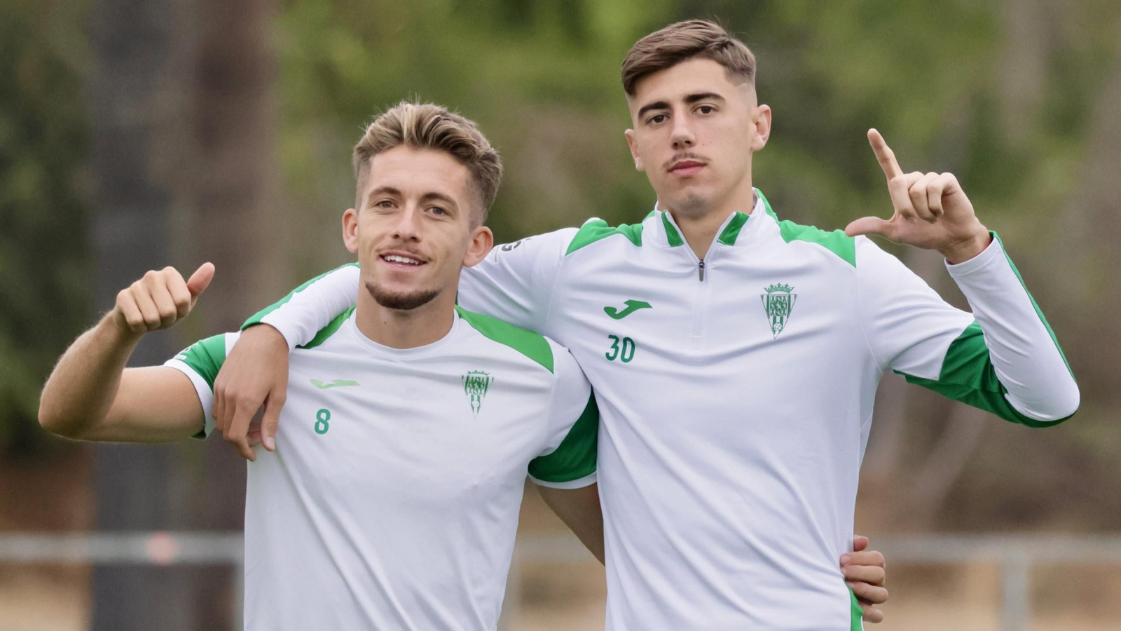 Isma Ruiz y Dani Requena, juntos en un entrenamiento del Córdoba CF.