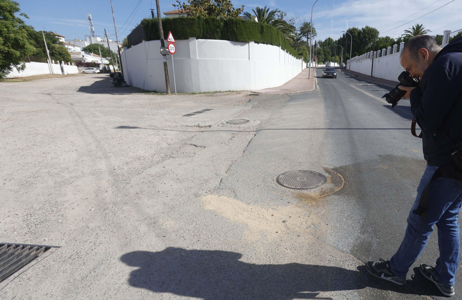 Un fotógrafo en el lugar en el que apareció la mujer apuñalada en El Brillante