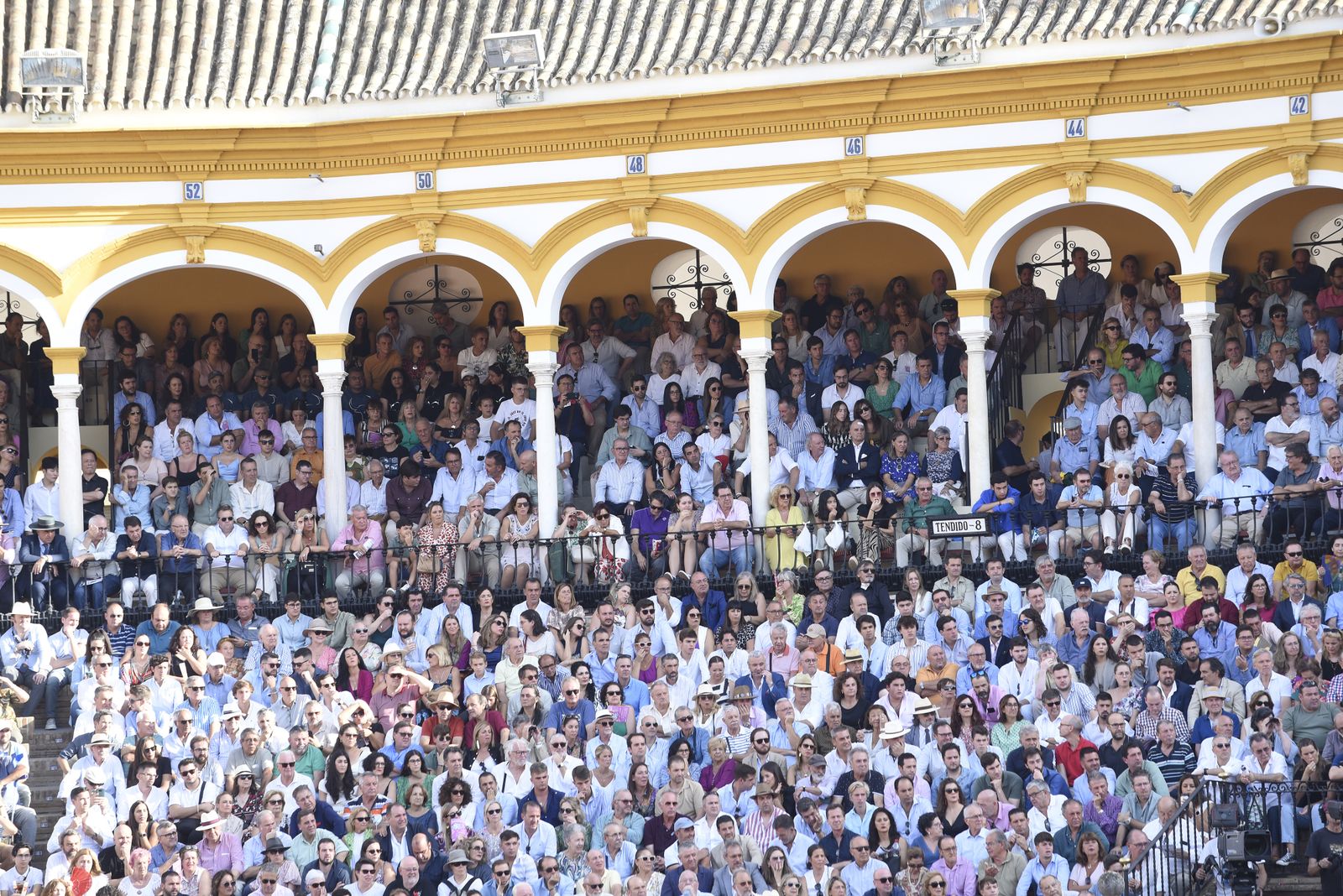 Búscate en la tercera corrida de toros de la Feria de San Miguel de Sevilla