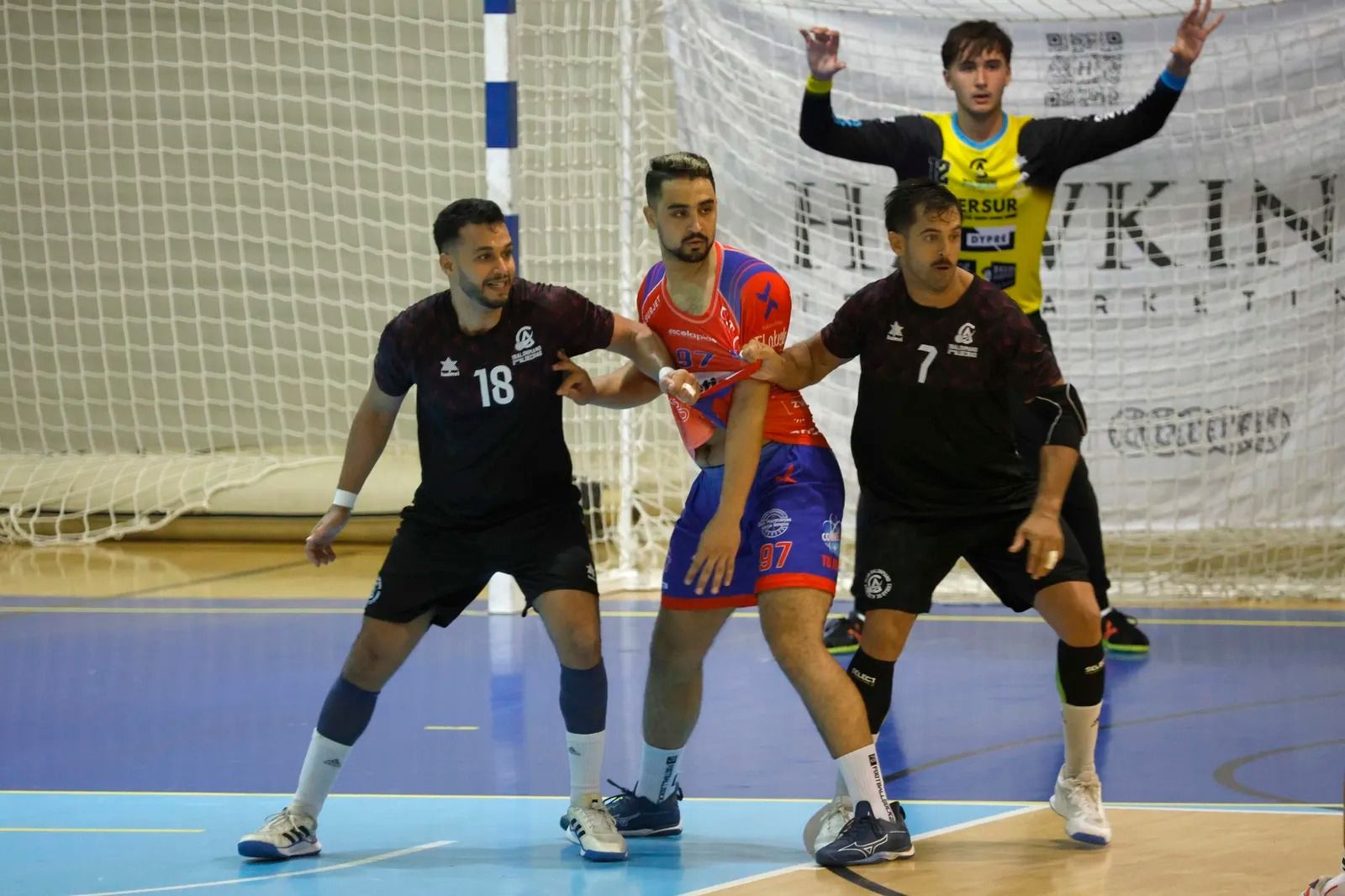 Un momento del Ciudad de Algeciras-Montequinto de la primera vuelta