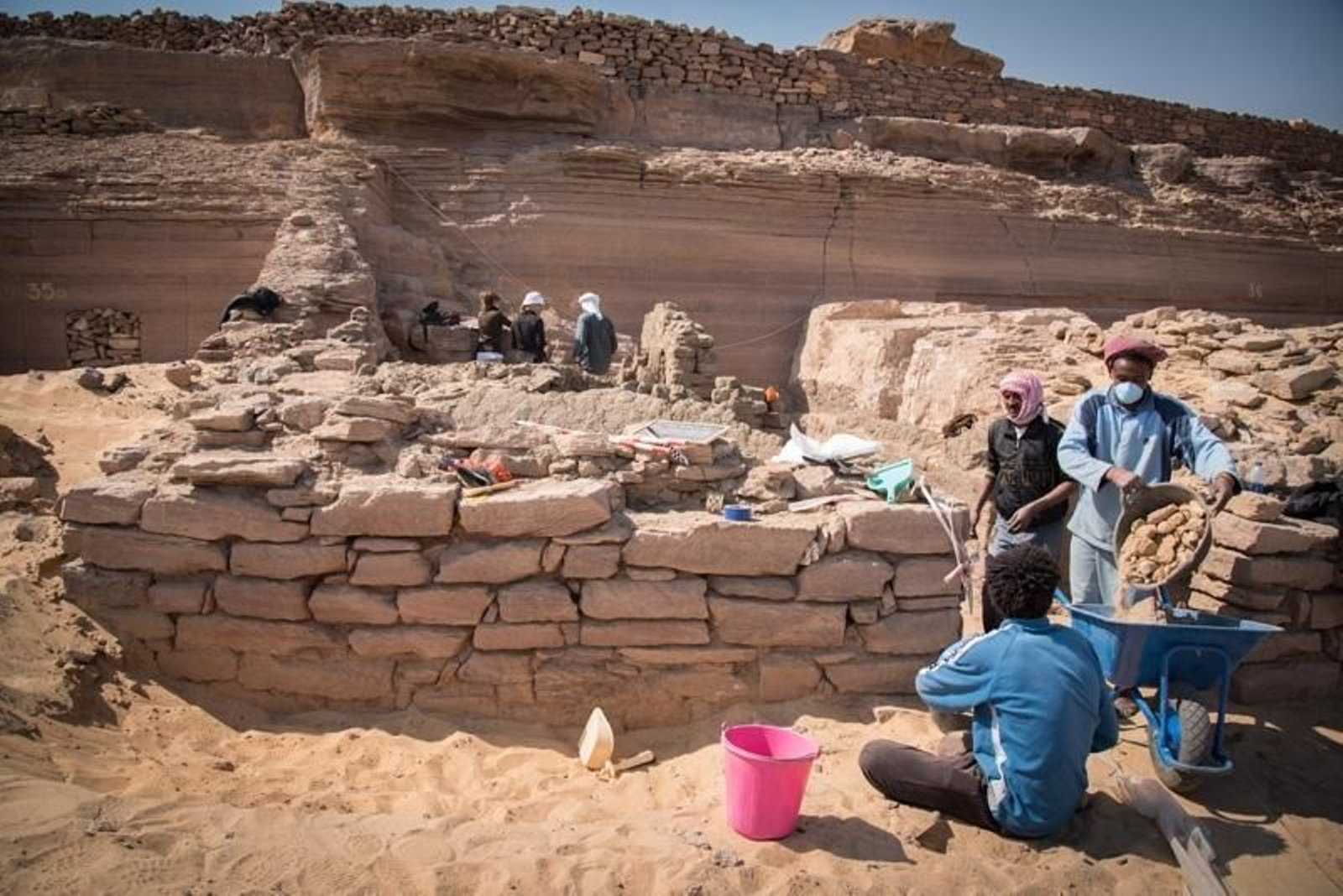 Imágenes de la última campaña del equipo liderado por Alejandro Jiménez en la necrópolis de Qubbet el-Hawa.