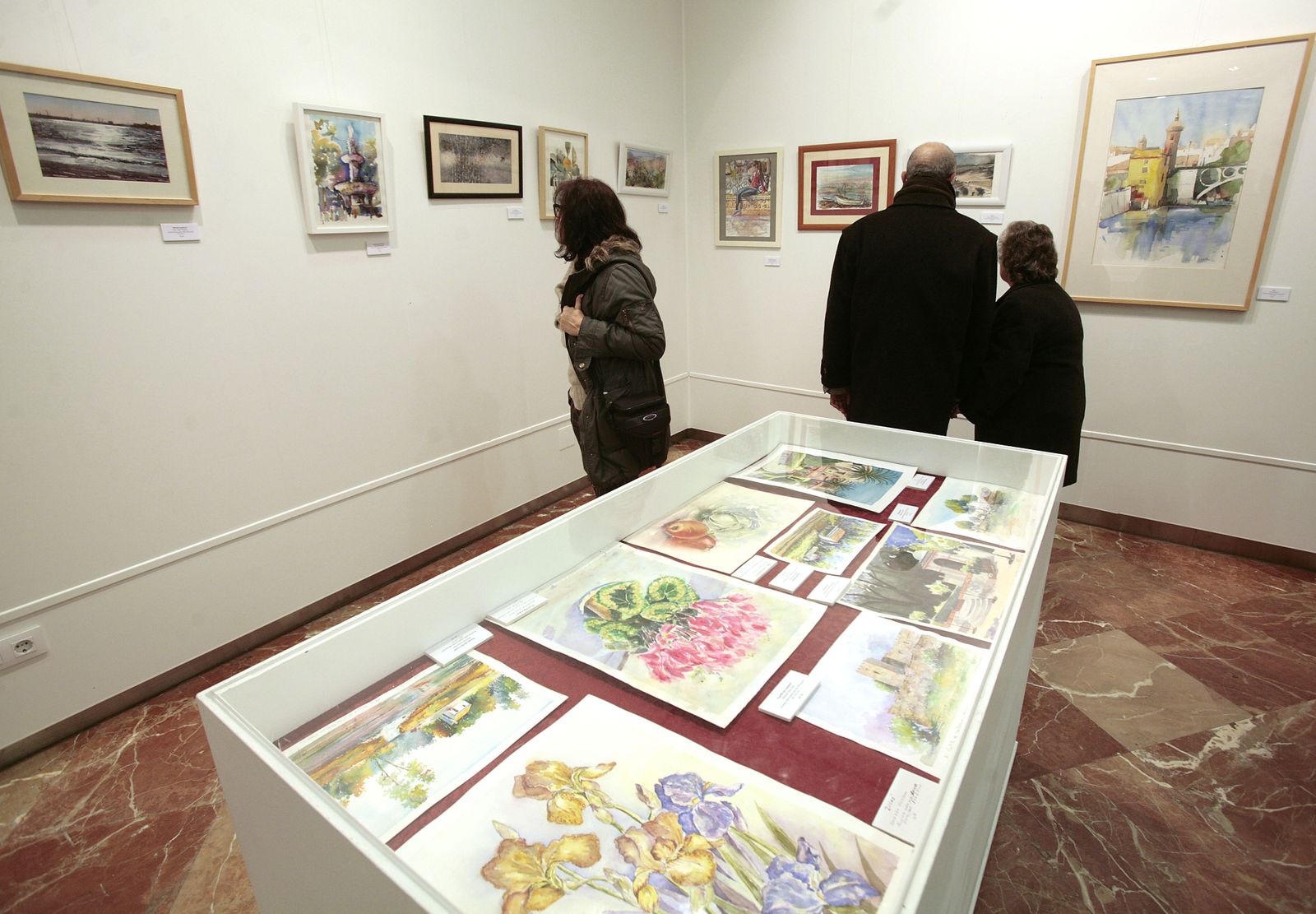 Una exposición benéfica en el Círculo Mercantil.
