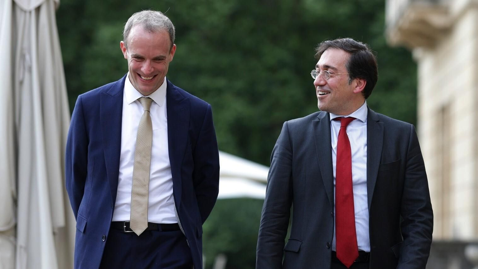 Dominic Raab y José Manuel Albares, este miércoles, en Londres.