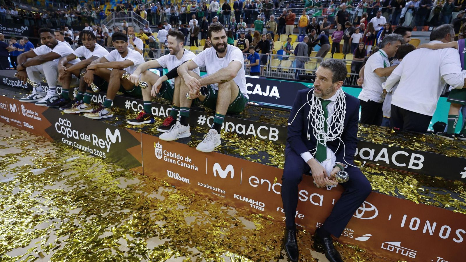 El Unicaja, campeón de Copa: Todas las imágenes del partido, la fiesta y la llegada a Málaga