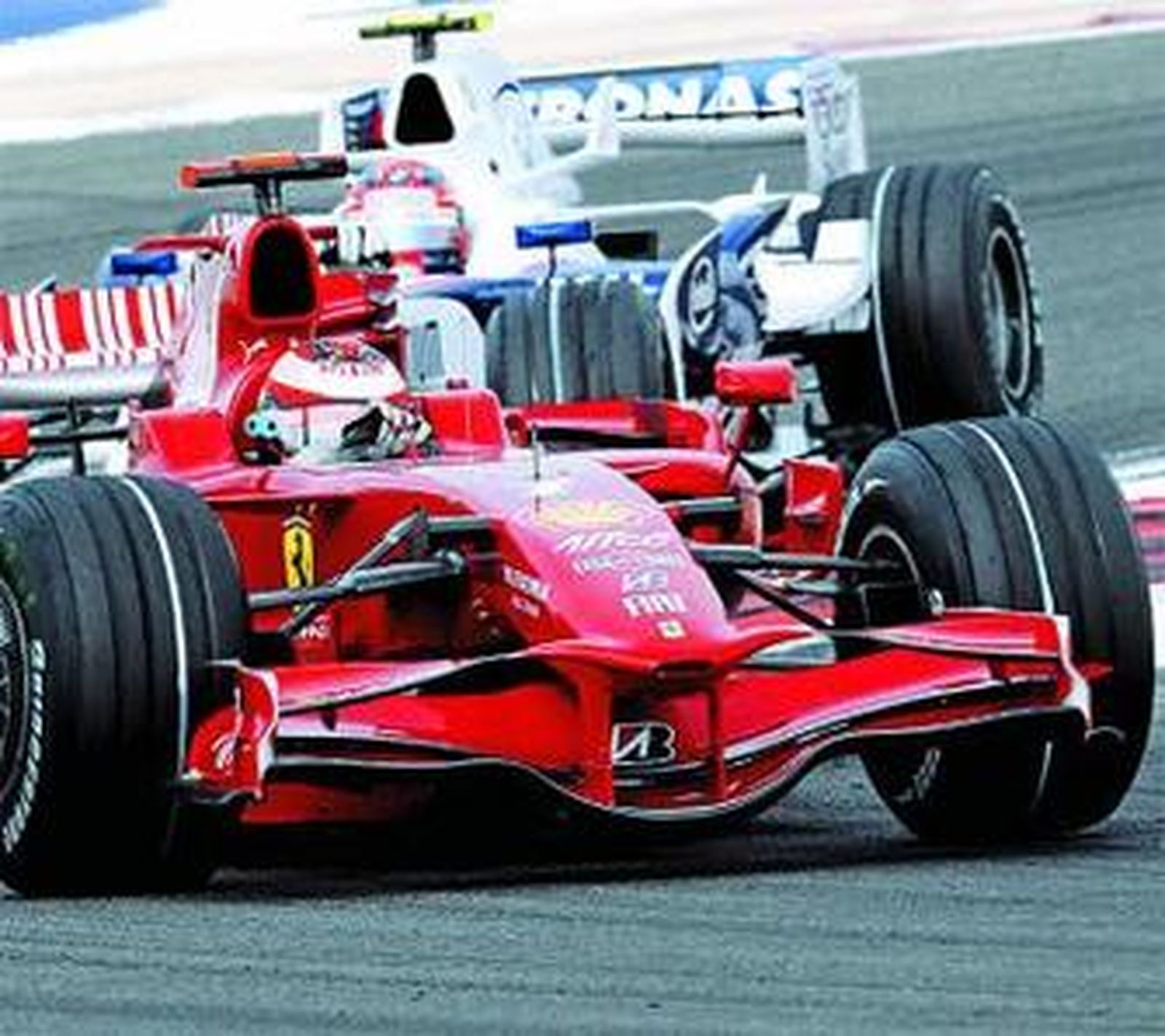 Raikkonen y Kubica protagonizaron un bonito duelo en Bahrein.