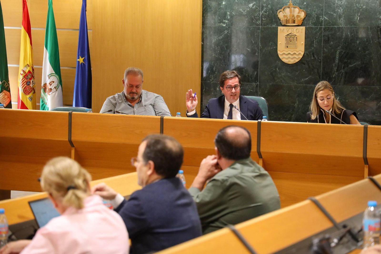 El equipo de gobierno del Ayuntamiento de El Ejido en la aprobación de la moción sanitaria.