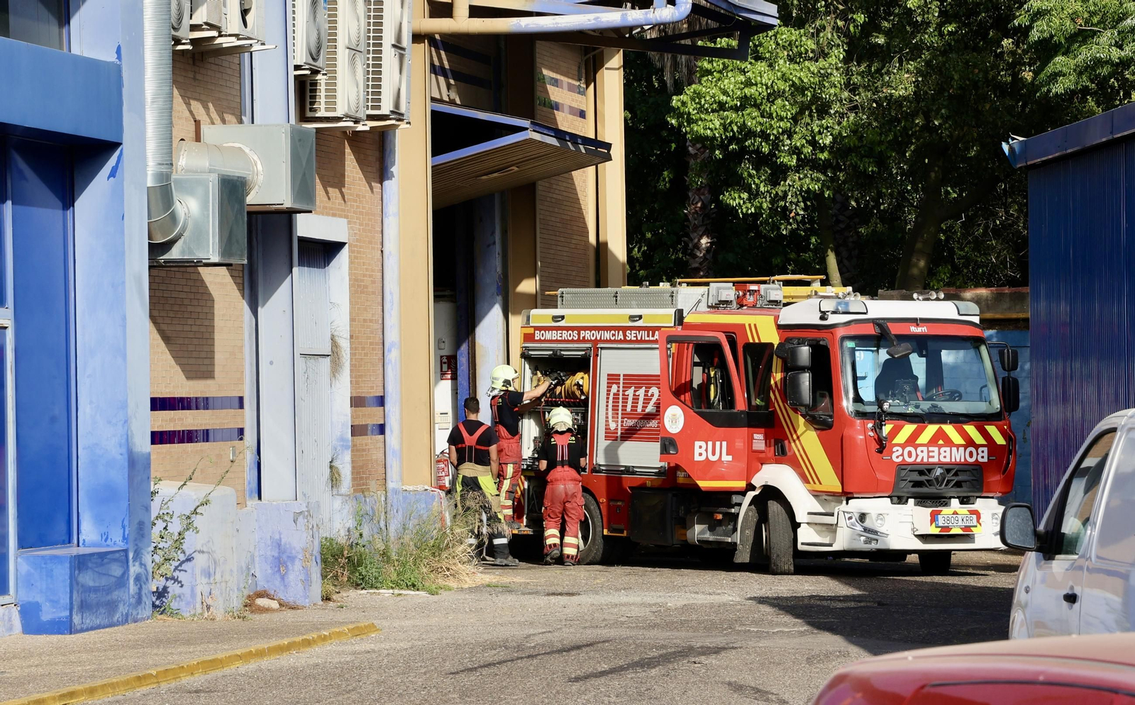 Incendio en el gimnasio Lowfit de Castilleja de la Cuesta