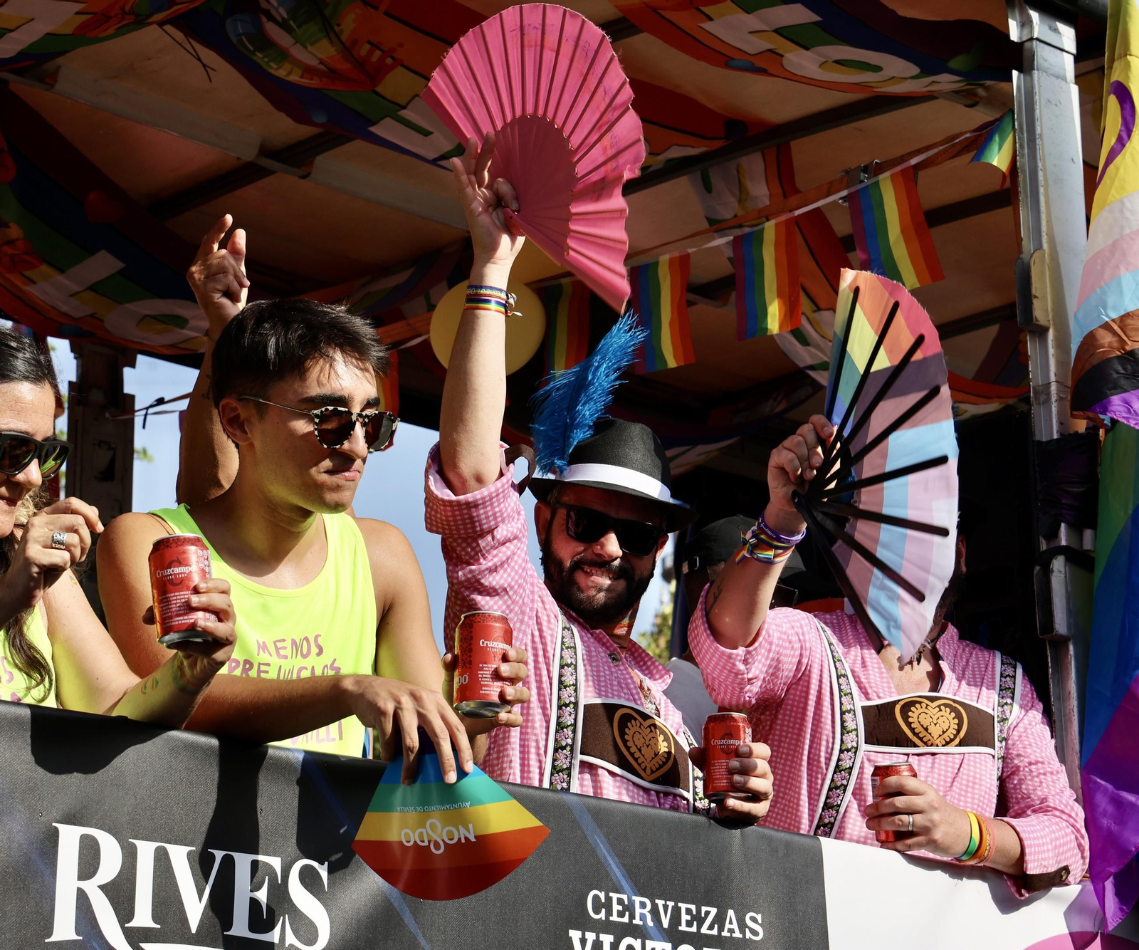 Las fotos de la cabalgata del Orgullo LGTBIQ+ en Sevilla