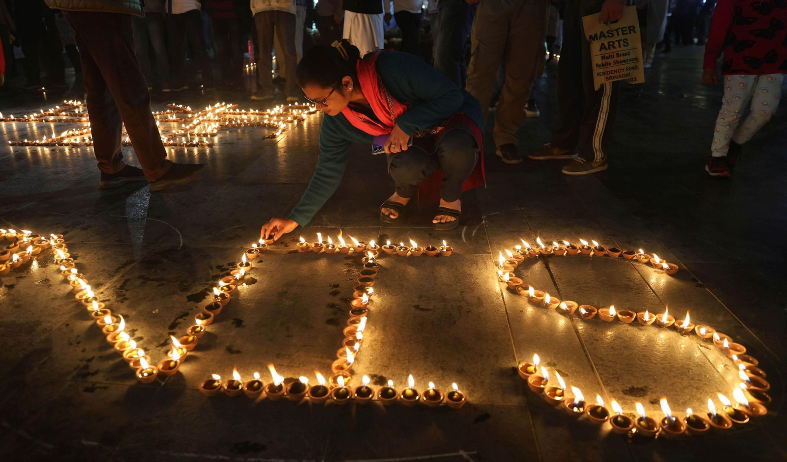 Las preciosas imágenes de la celebración del Diwali en India: un festival de luz y color