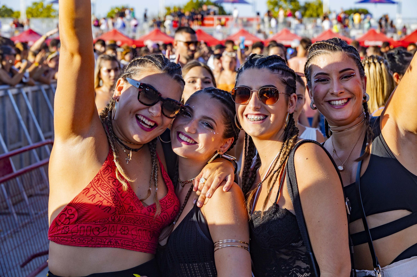 Búscate en las imágenes de la inauguración del Puro Latino Fest en El Puerto
