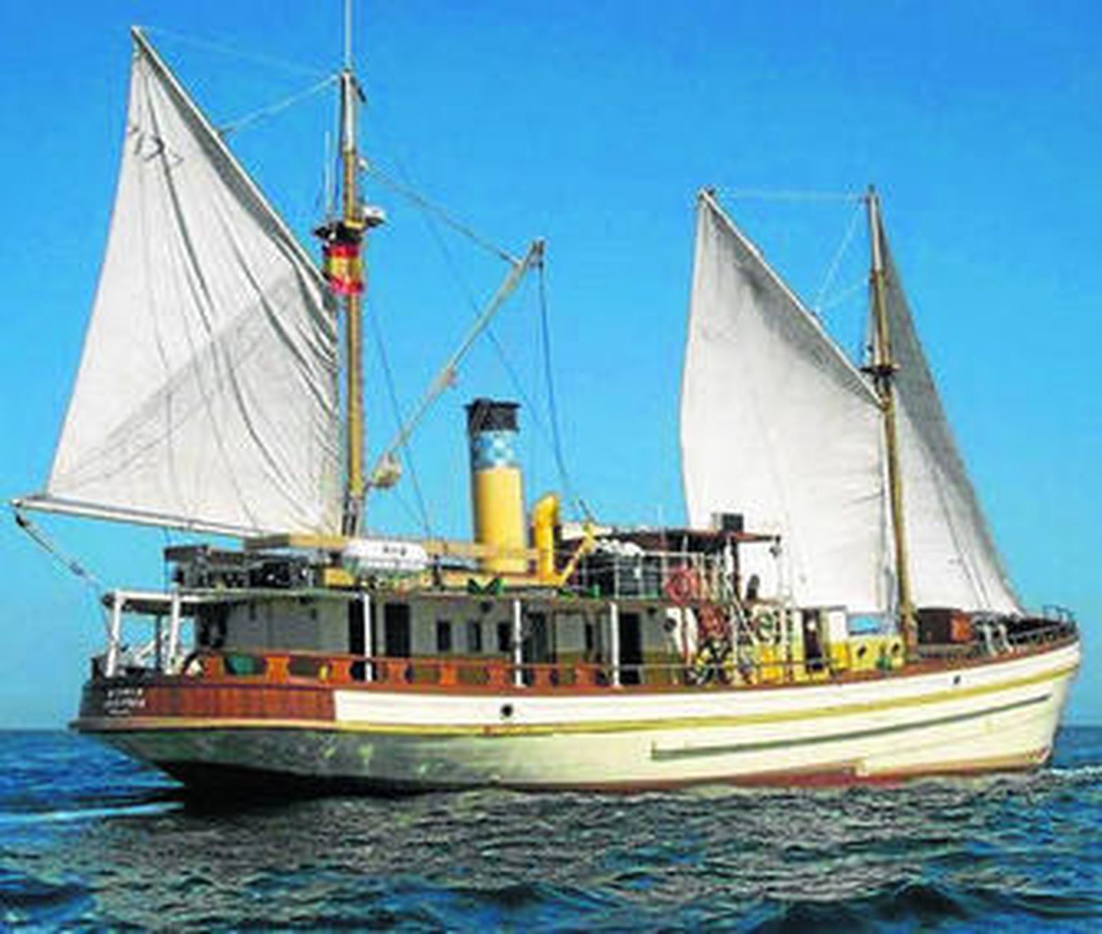 El 'Hidria Segundo', en una imagen cedida.