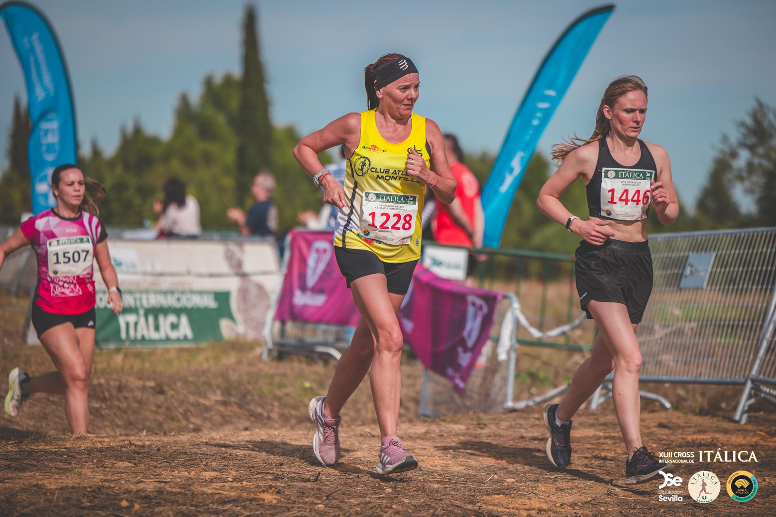 Búscate en las fotos del Cross de Itálica 2025 | 1