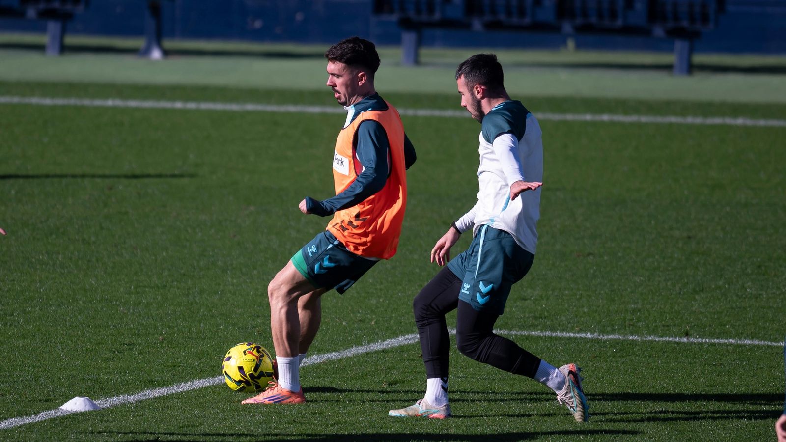 Joaquín Muñoz y Carlos Puga, en un entrenamiento en La Rosaleda