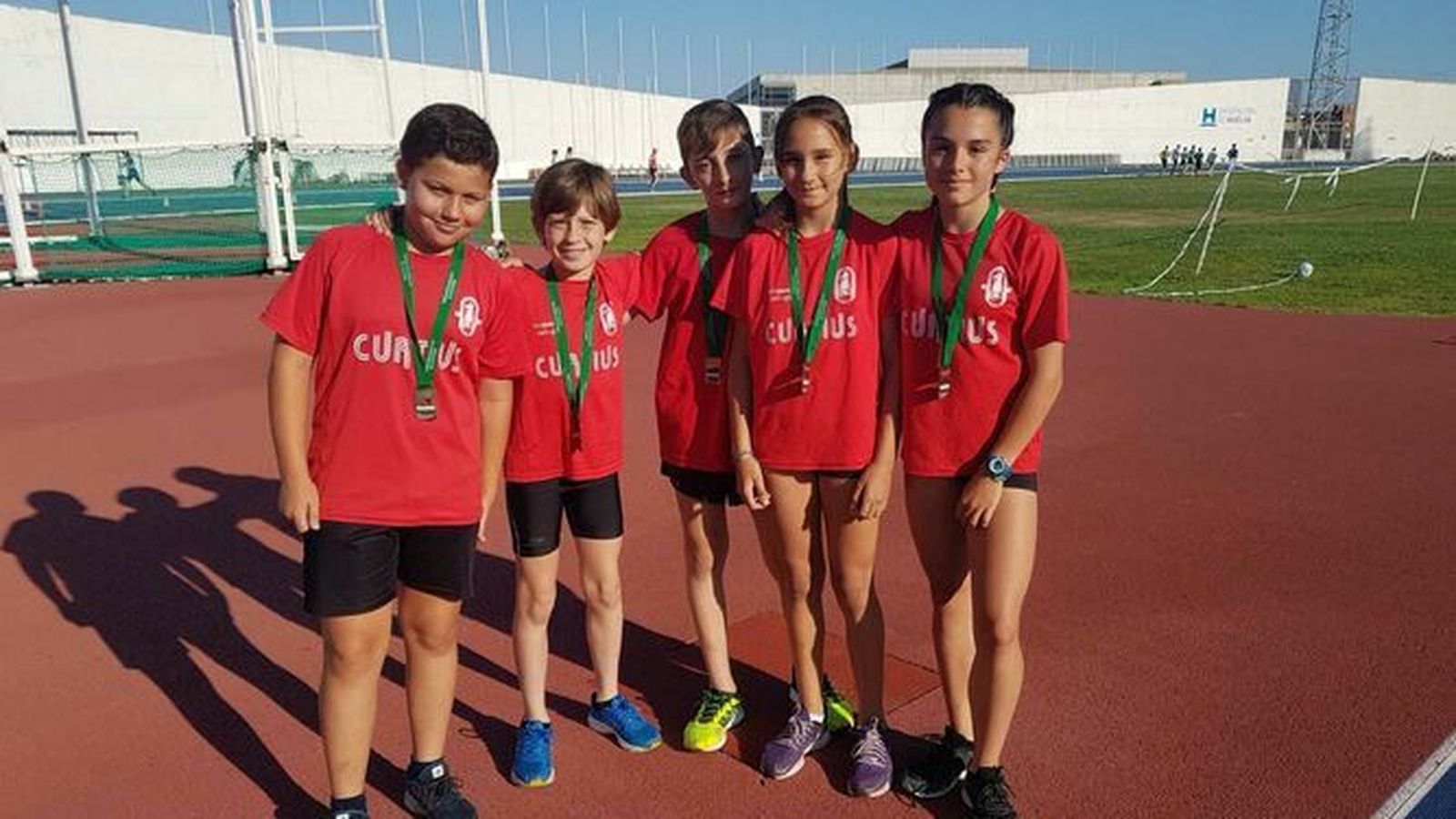 Varios de los representantes del Club Atletismo Curtius en este Provincial