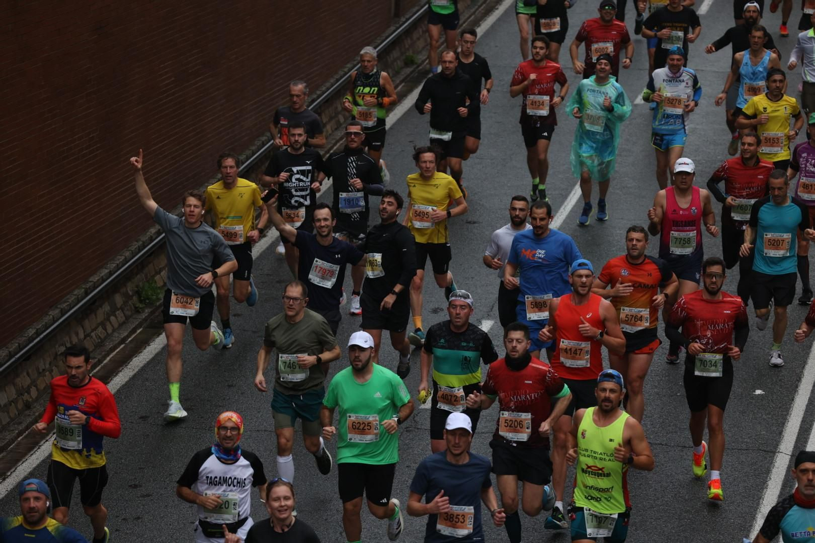 Búscate en la Media Maratón de Sevilla 02