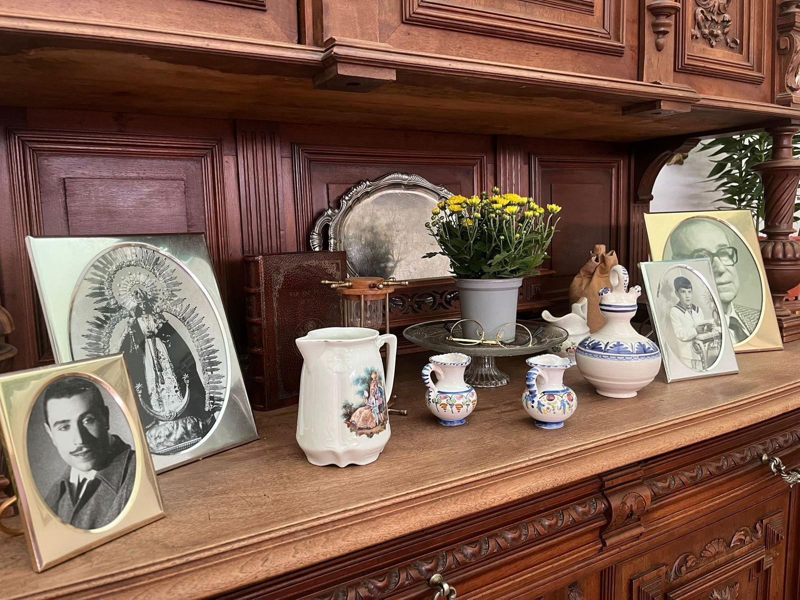 Imágenes de la procesión de la Virgen de Montemayor en Moguer