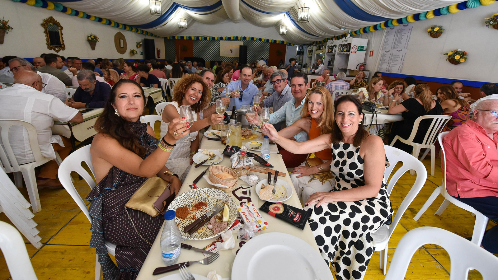 Búscate en las fotos del viernes en la Feria Real de Algeciras