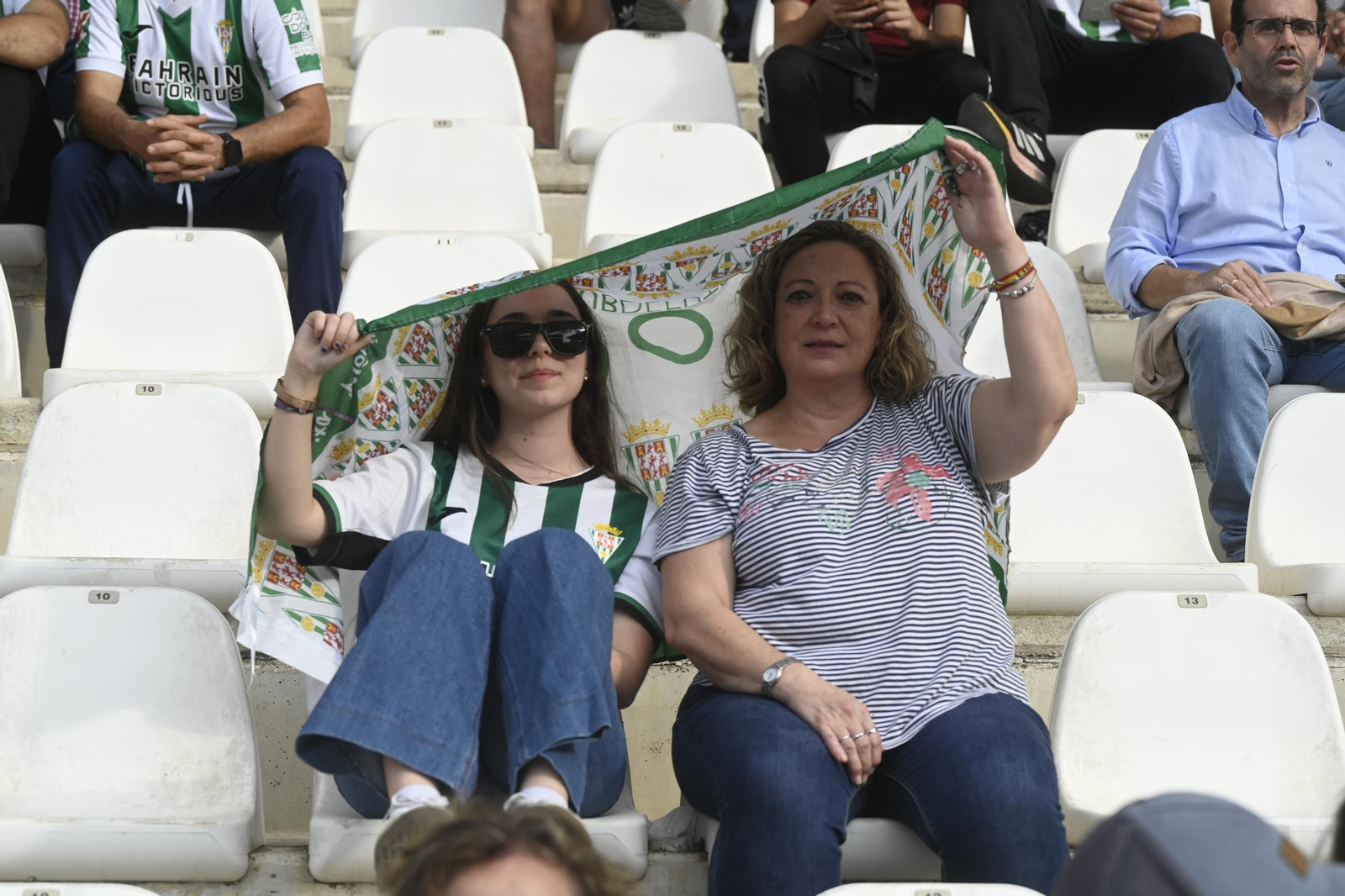 Las mejores fotos del imponente ambiente en El Arcángel para el Córdoba CF - Ceuta