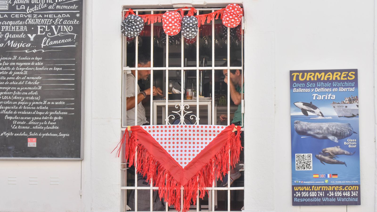 Las fotos del ambiente en Tarifa del primer dia sin Feria