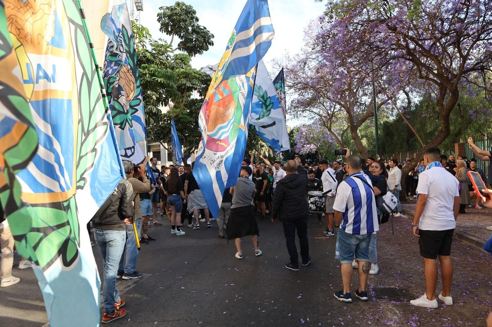 Imagen de las protestas de la afición del Málaga Imagen de las protestas de la afición del Málaga