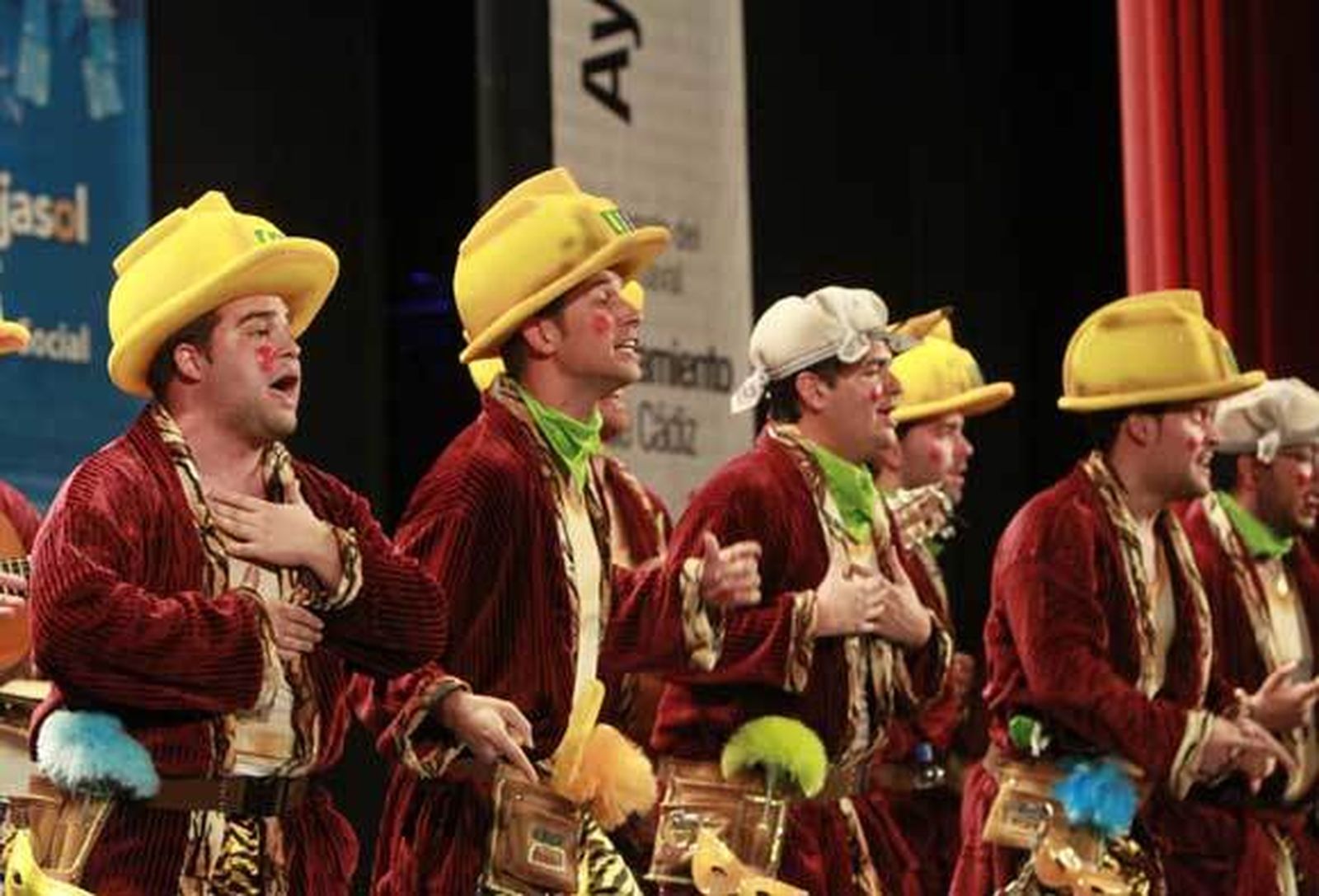 Por una regulación de empleo mira como me veo