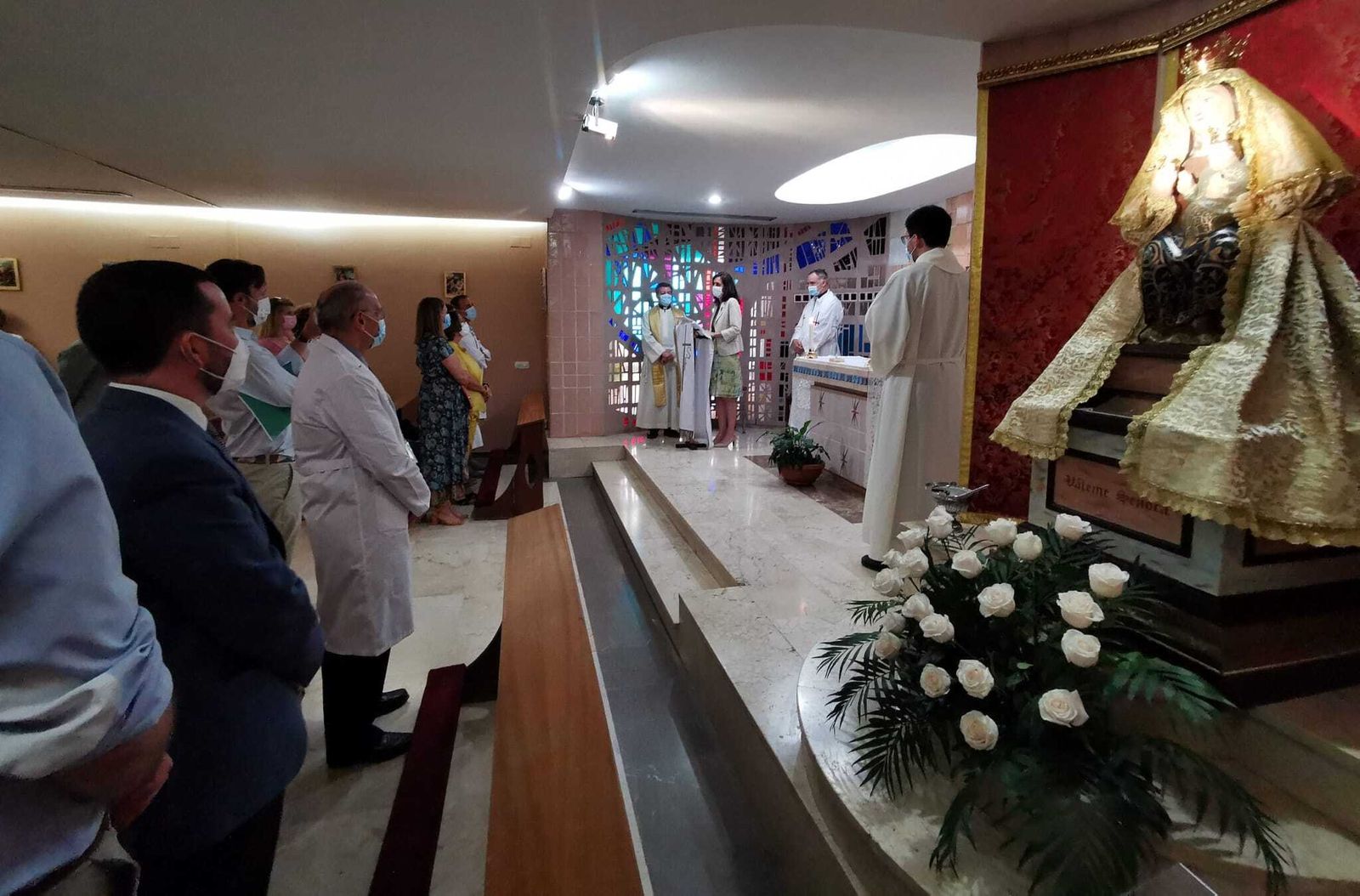 La Hermandad de Valme dona una imagen de su titular para la capilla del hospital al que da nombre.