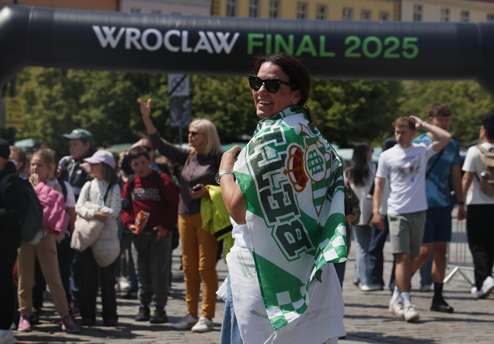 Ambiente previo a la final de la Conference League en Wroclaw (Breslavia)