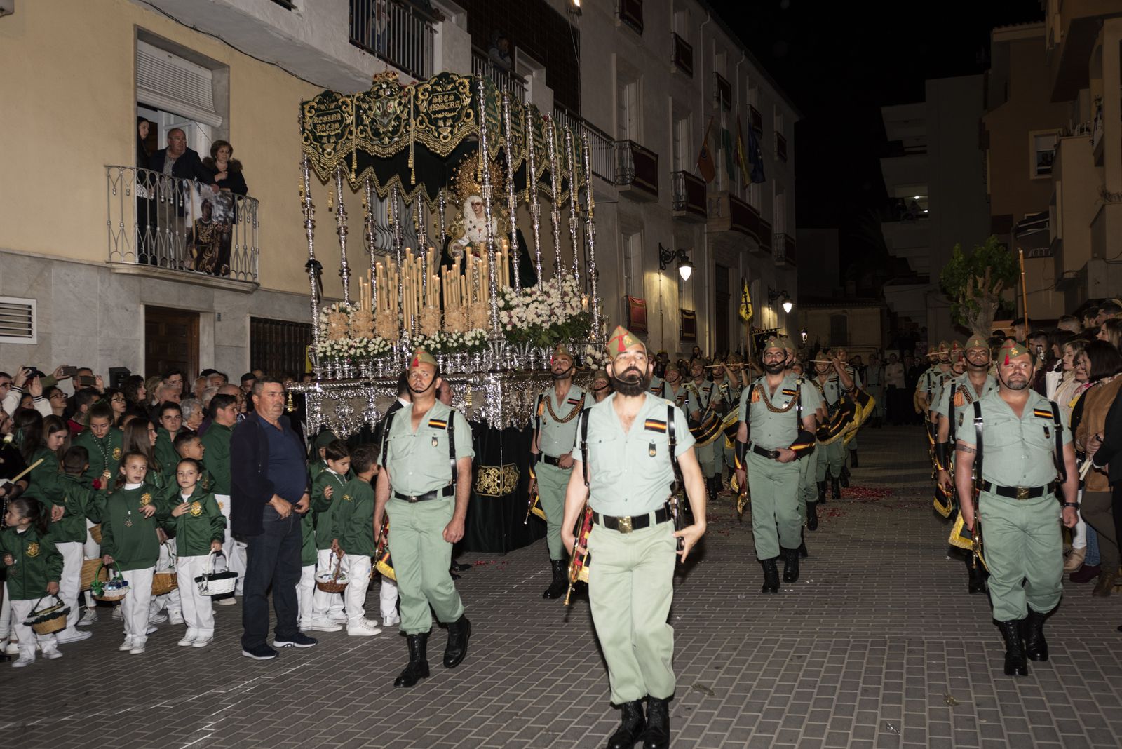 Imágenes de la procesión del Paso Blanco en Cuevas del Almanzora